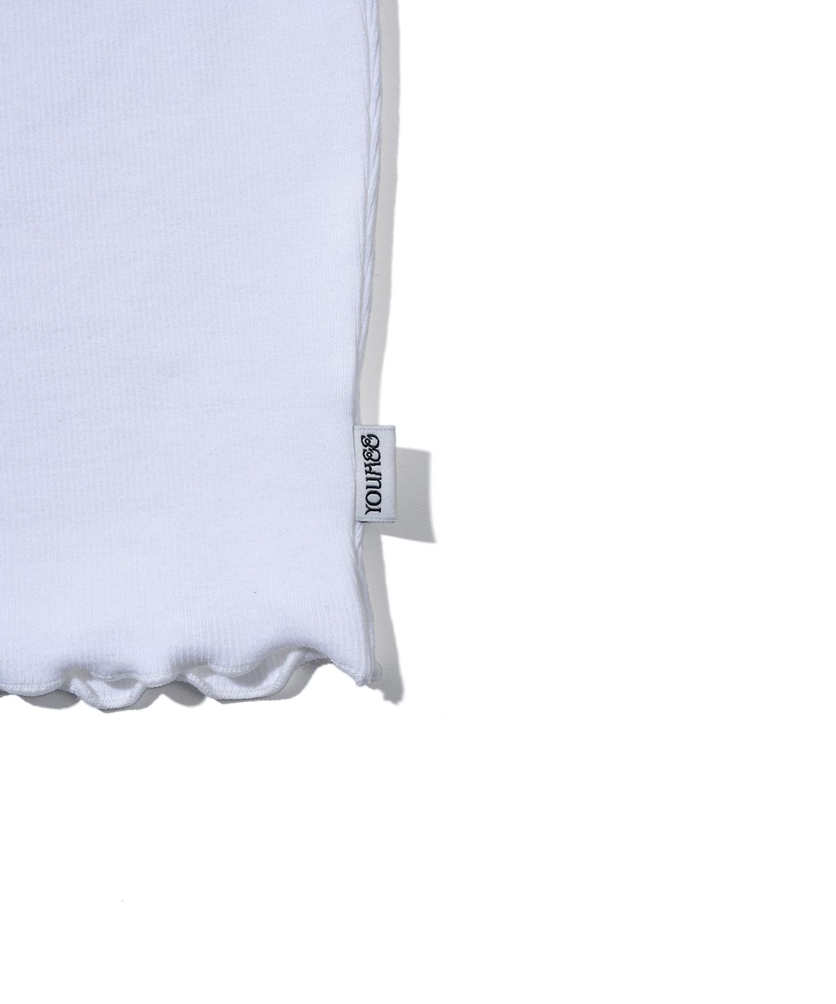 유희(YOUHEE) YOUHEE FRIENDS OFF-SHOULDER T-SHIRTS_WHITE