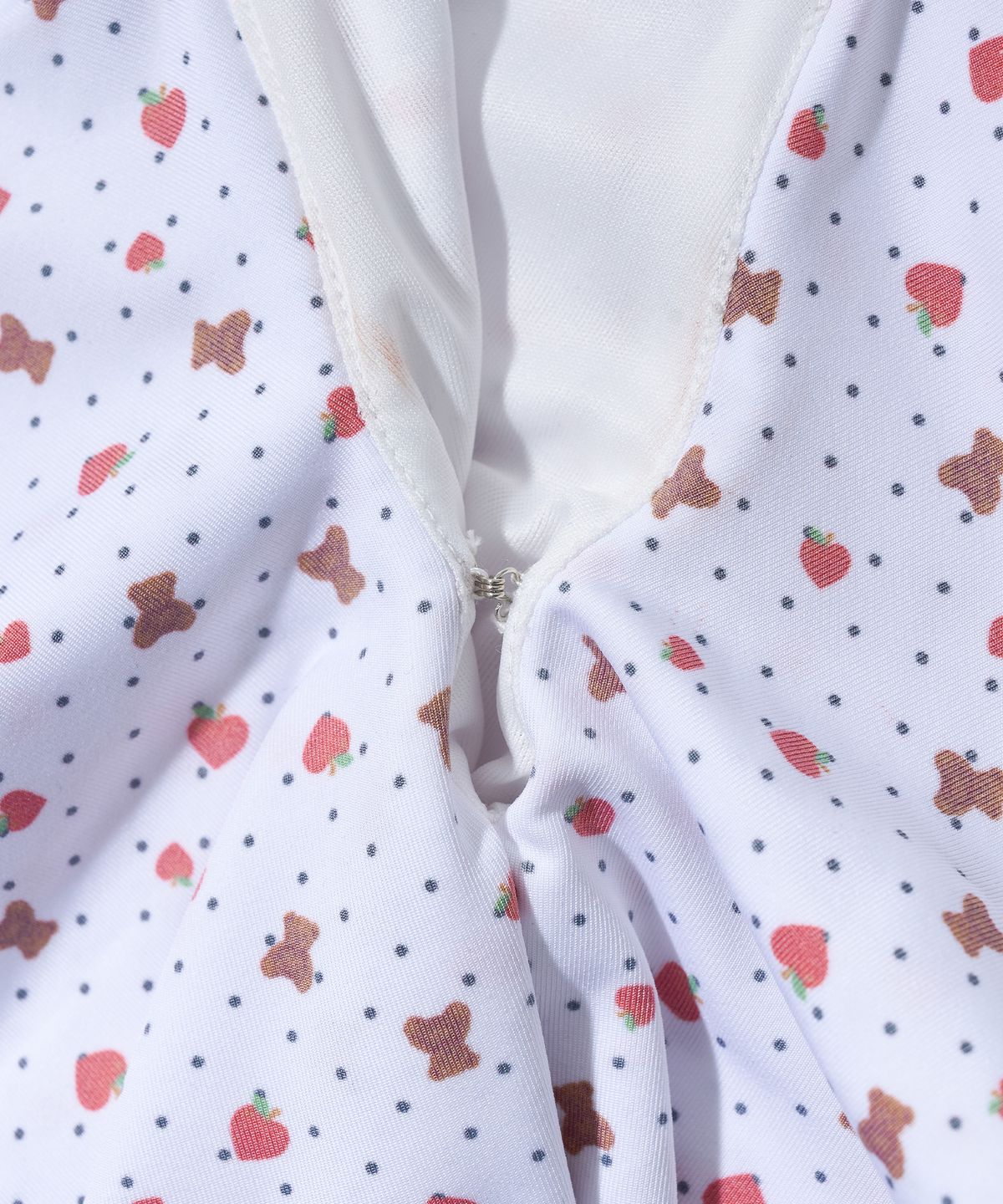 유희(YOUHEE) HEART APPLE HALTER NECK BLOUSE_WHITE