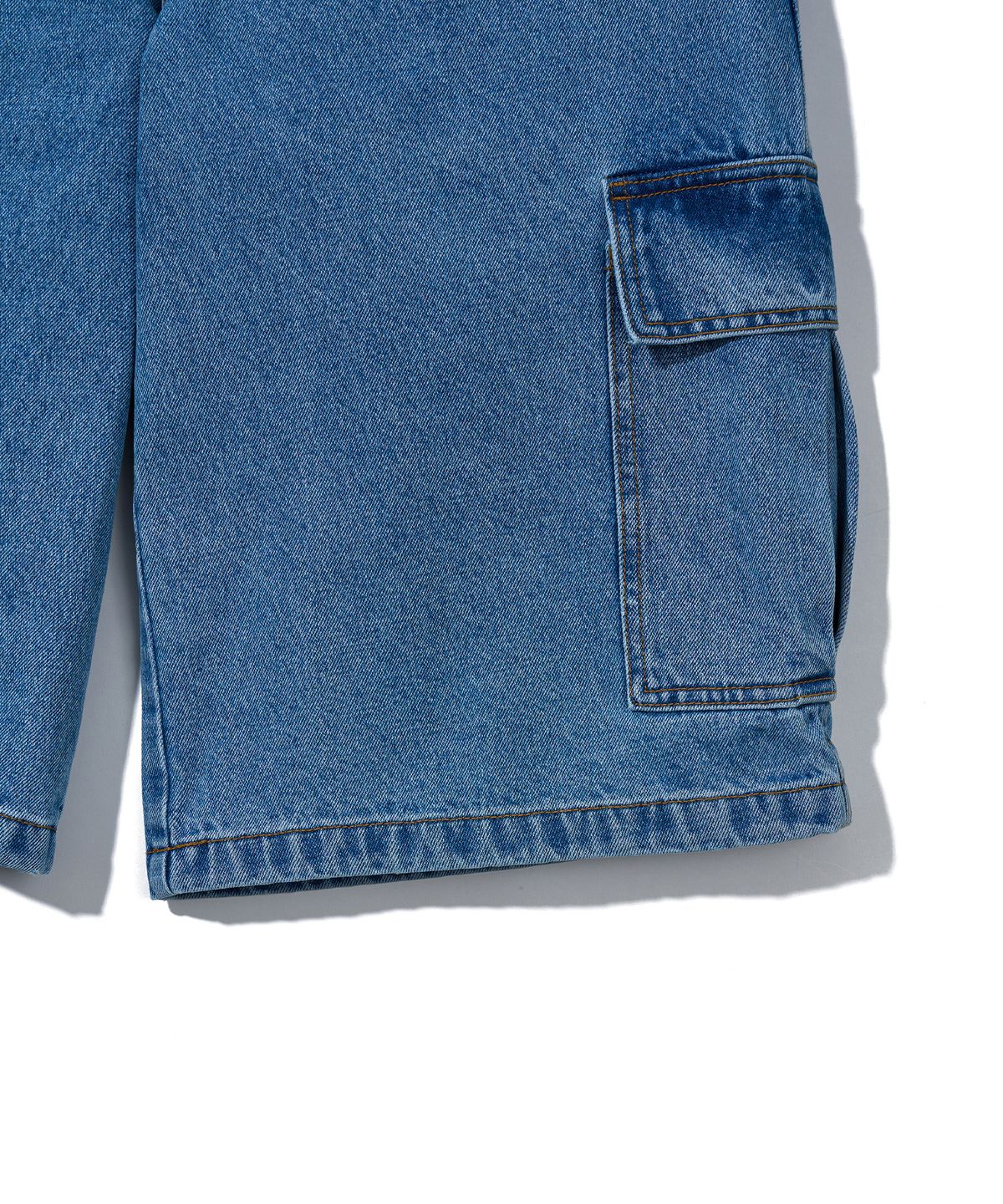 유희(YOUHEE) LAYERED BERMUDA PANTS_BLUE