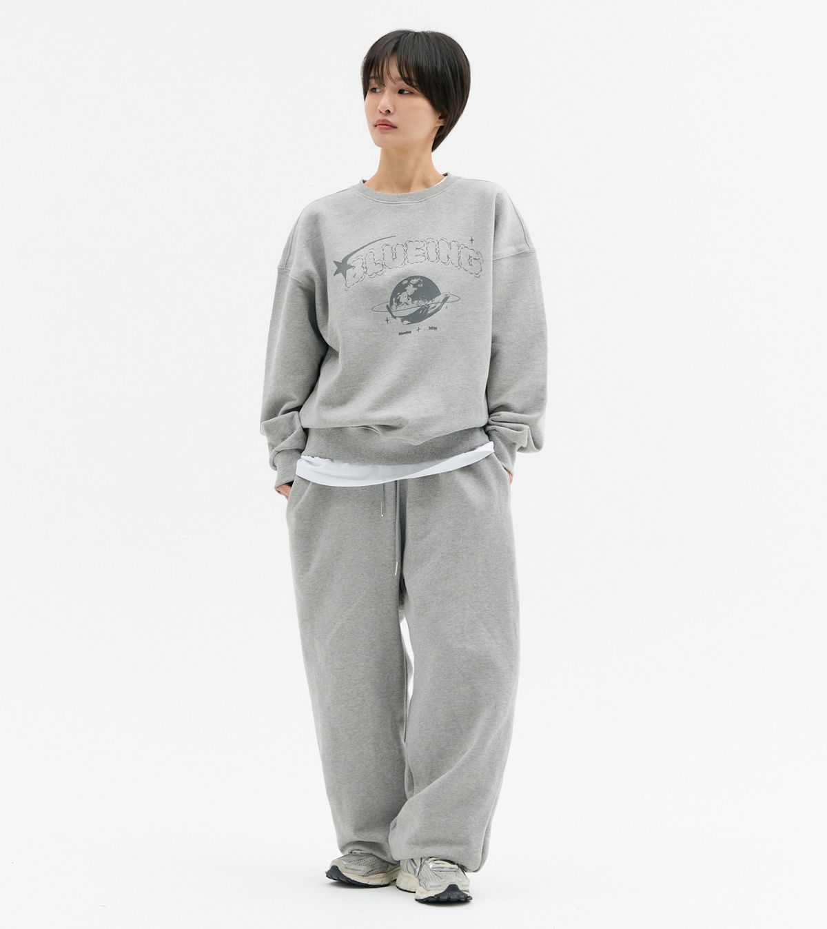 블루잉(BLUEING) WHALE SCOTCH GRAPTIC SWEATSHIRT