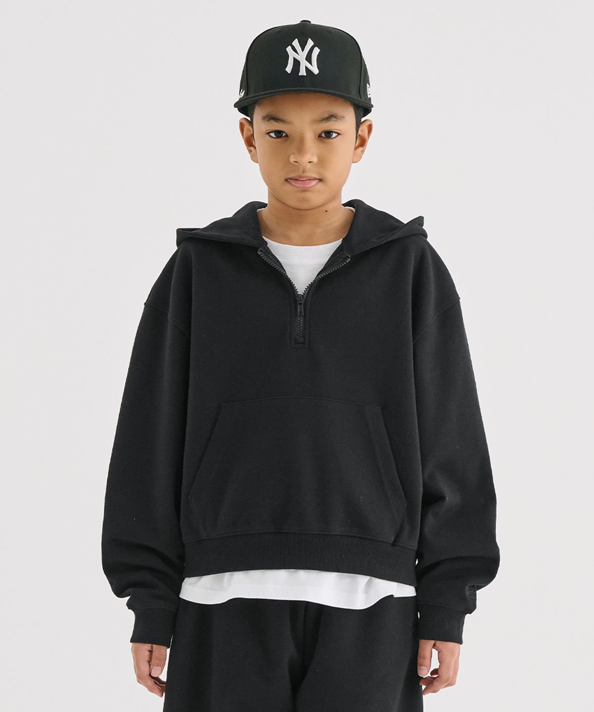 테이크이지 키즈(TAKEASY KIDS) 릴렉스드 크롭 스웻 셋업 (블랙)