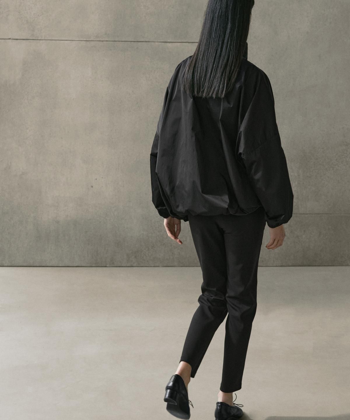 마시모두띠(MASSIMO DUTTI) 포켓 디테일 봄버 자켓