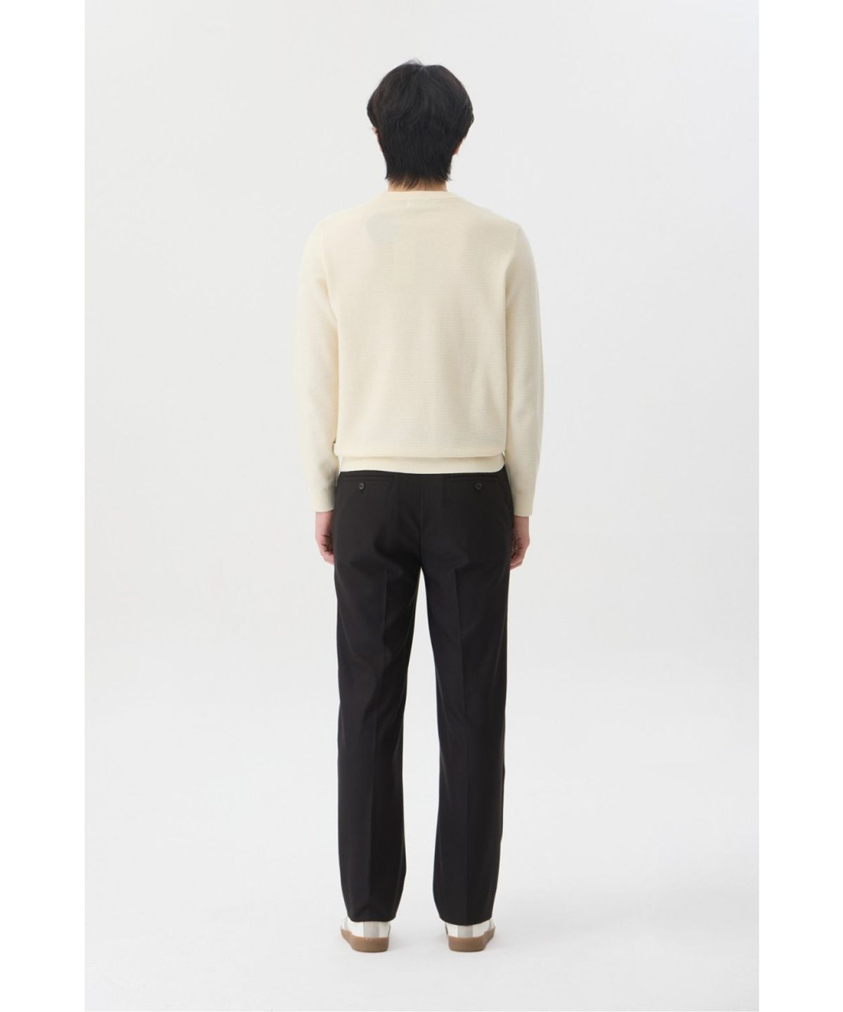 브렌우드(BRENTWOOD) [에센셜스] 워셔블 라운드넥 스웨터 BRWAS26151IVX