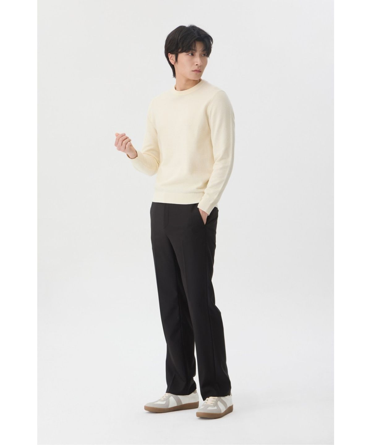브렌우드(BRENTWOOD) [에센셜스] 워셔블 라운드넥 스웨터 BRWAS26151IVX