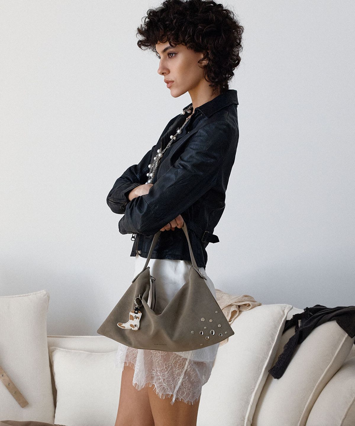 샌드뮤지엄(SAND MUSEUM) RORA HOBO BAG MINI [Khaki Beige]