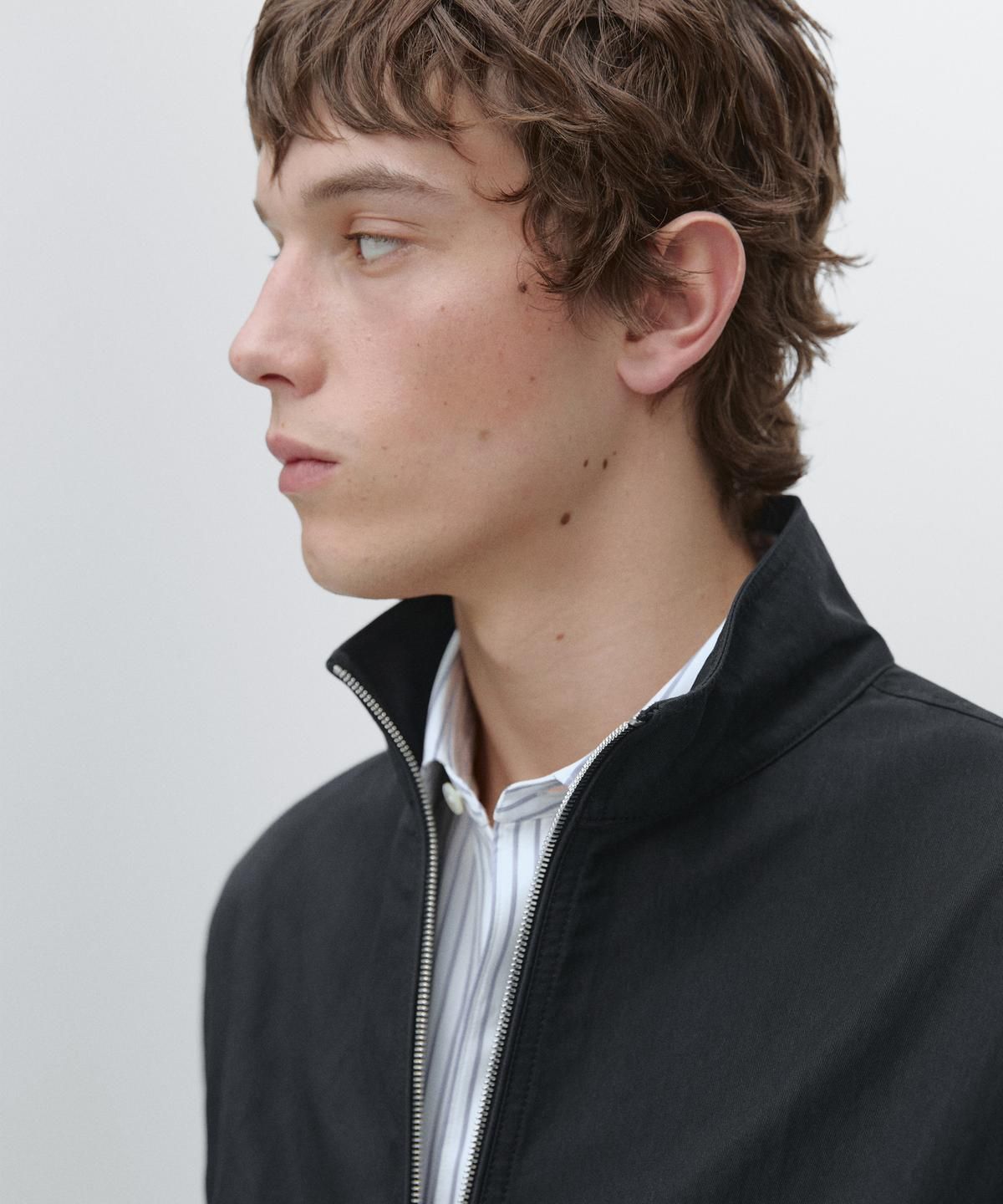 마시모두띠(MASSIMO DUTTI) 포켓 디테일 크롭 재킷