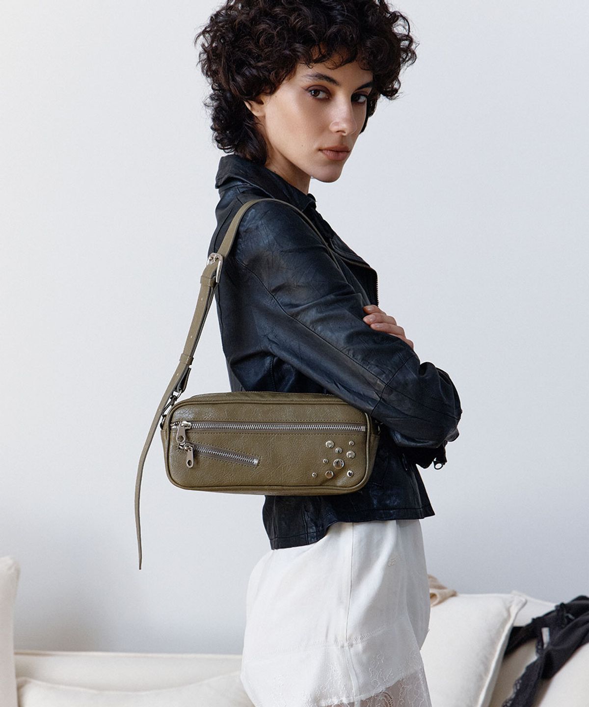 샌드뮤지엄(SAND MUSEUM) CASSETTE BAG [Olive]