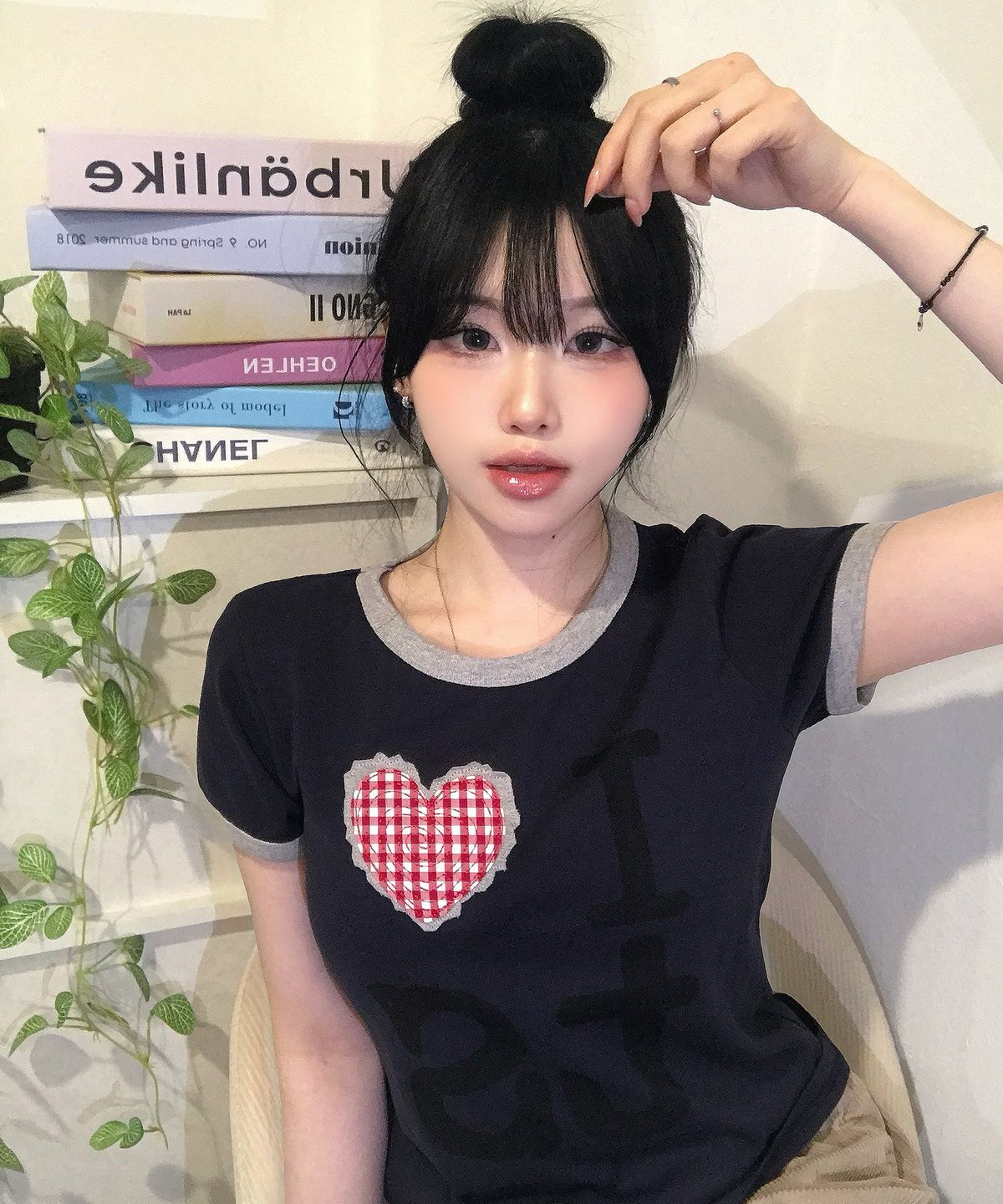 탄산마그네슘(TANSANMAGNESIUM) 하트 링거 티셔츠 (네이비)