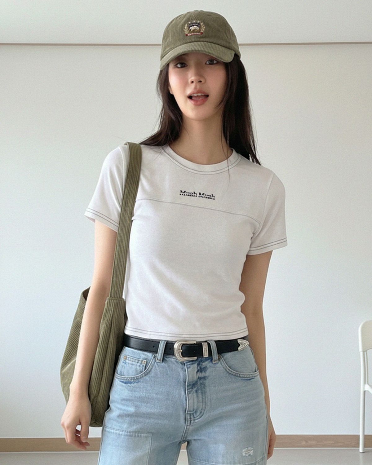 무아무아(MUAHMUAH) 크롭 포인트 핀턱 반팔티 [3color]