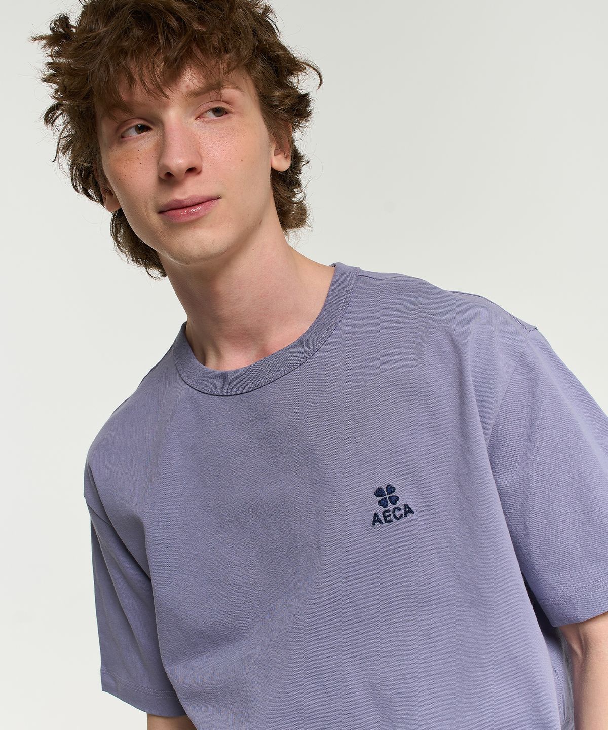 에이카화이트(AECA) EVERYDAY AECA CLOVER HALF SLEEVE TEE-PURPLE