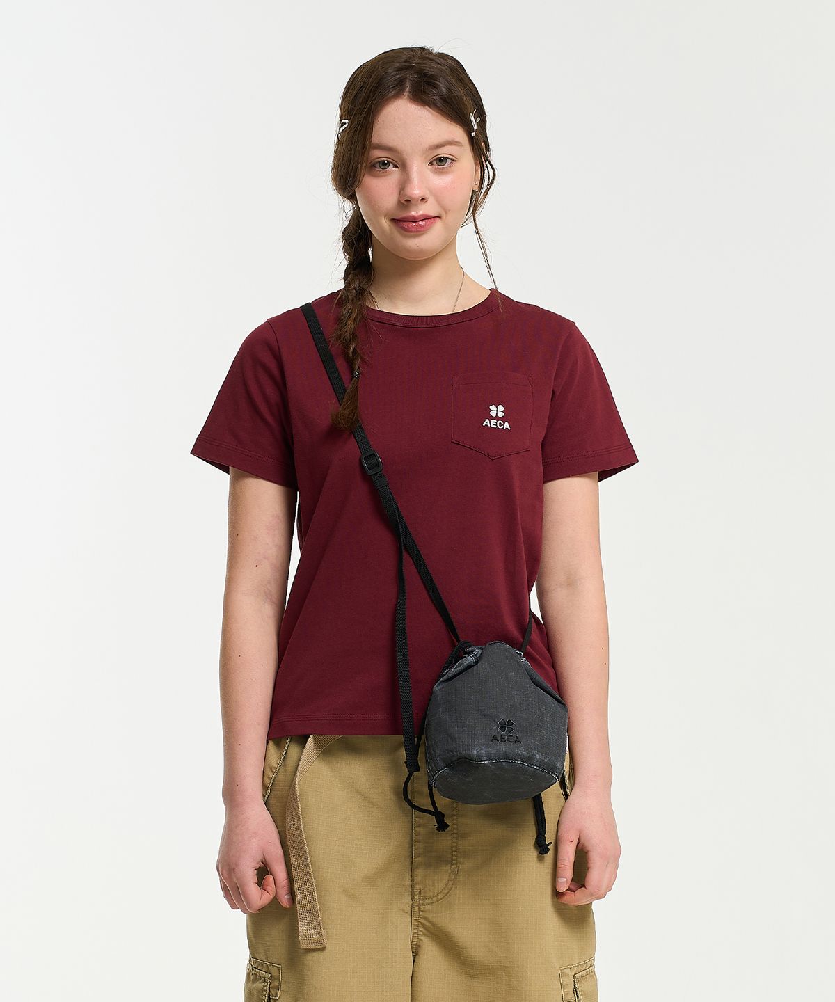 에이카화이트(AECA) (Woman) EVERYDAY AECA CLOVER POCKET TEE-BURGUNDY