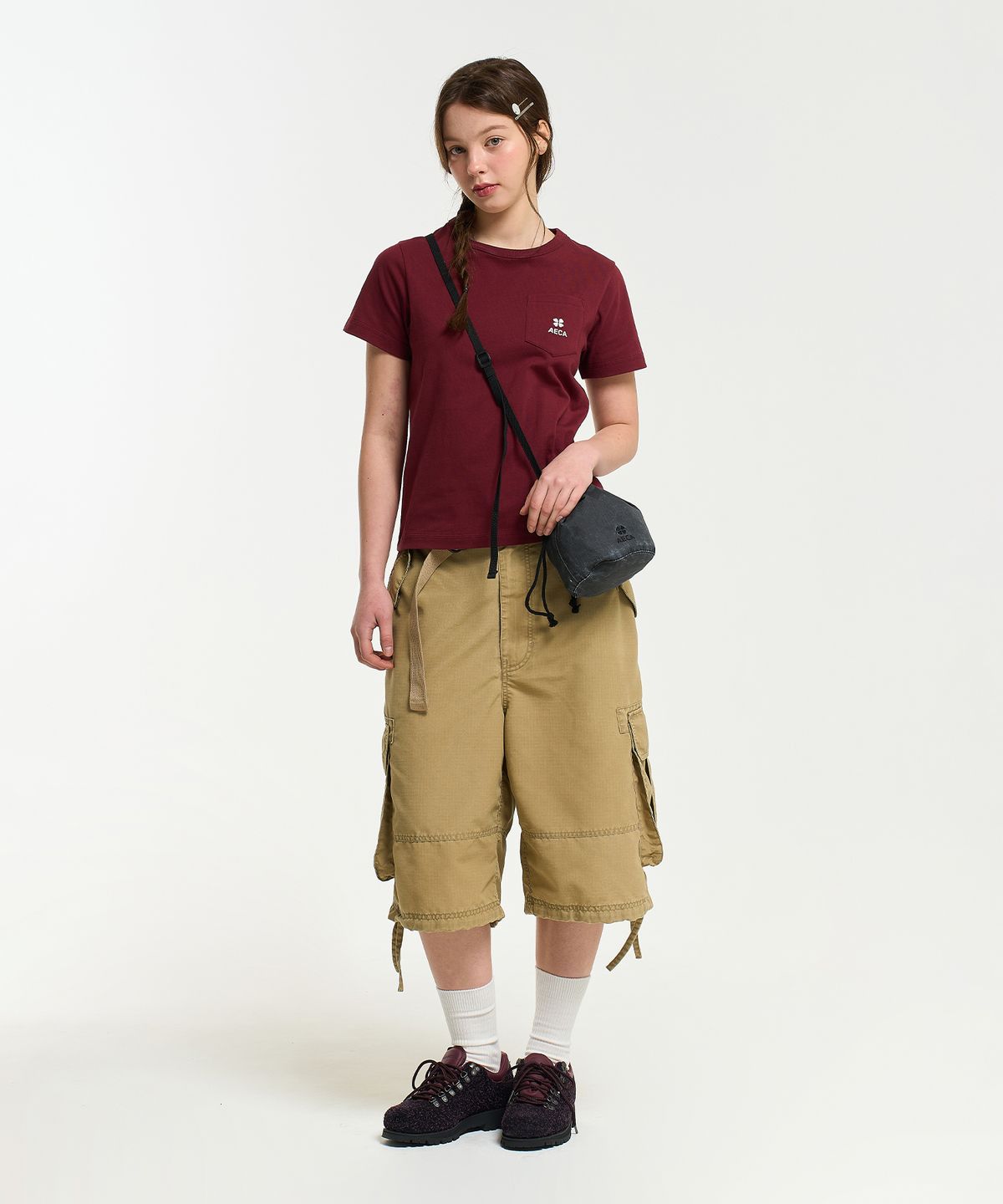 에이카화이트(AECA) (Woman) EVERYDAY AECA CLOVER POCKET TEE-BURGUNDY