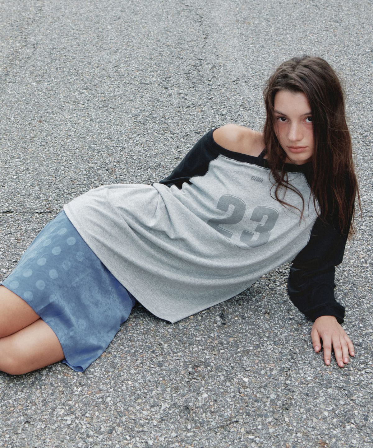 씨타(CITTA) Number 23 Raglan Off-Shoulder T-Shirt_CTT3002(4color)