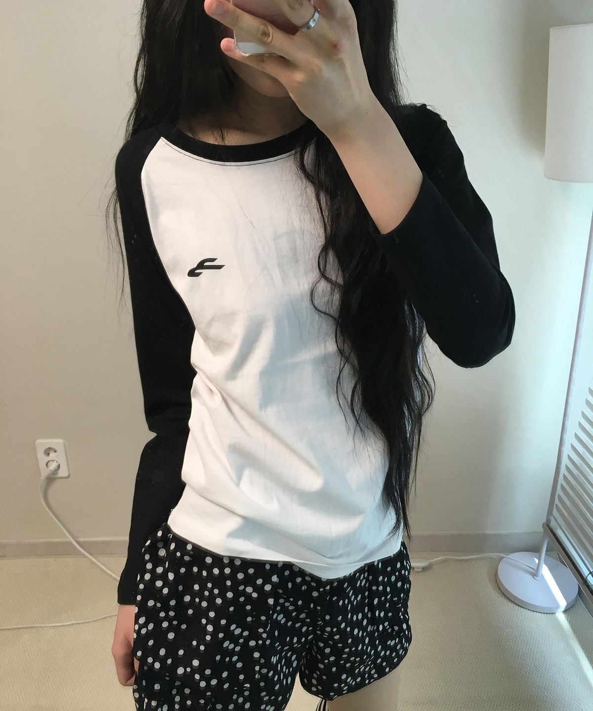 탄산마그네슘(TANSANMAGNESIUM) 나그랑 본 롱슬리브 (화이트)