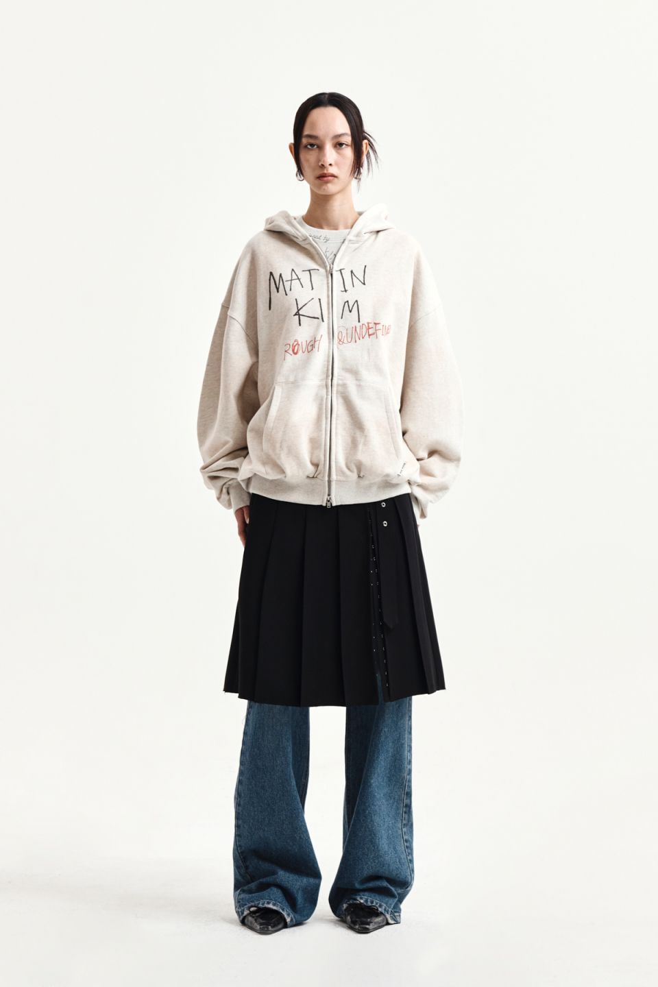 MUSINSA公式 | MATIN KIM VINTAGE WASHED GRAFFITI HOODY ZIP UP IN BEIGE
