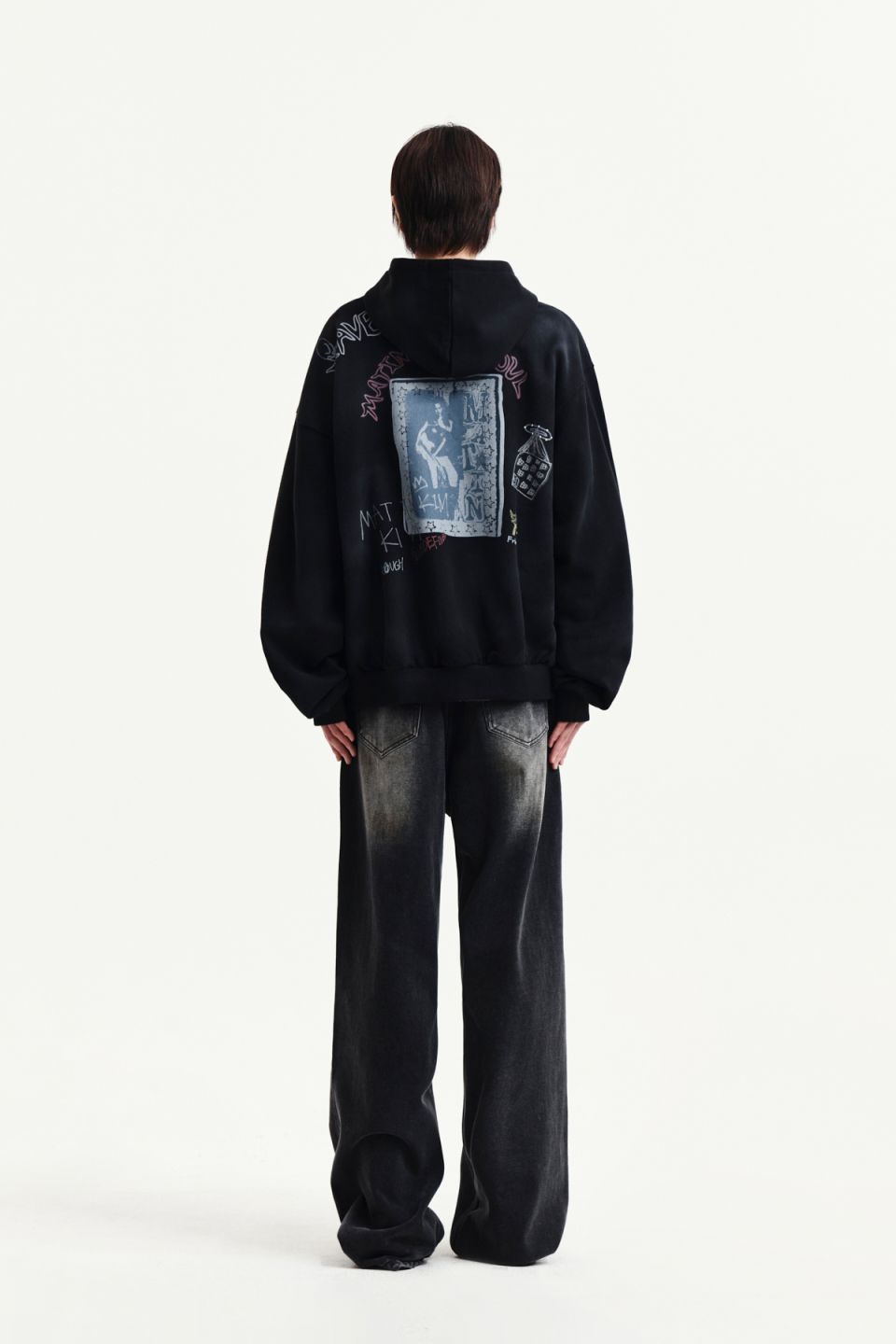 トップス matin kim VINTAGE WASHED GRAFFITI HOODY MUSINSA | MATIN KIM VINTAGE WASHED GRAFFITI HOODY ZIP UP IN BLACK