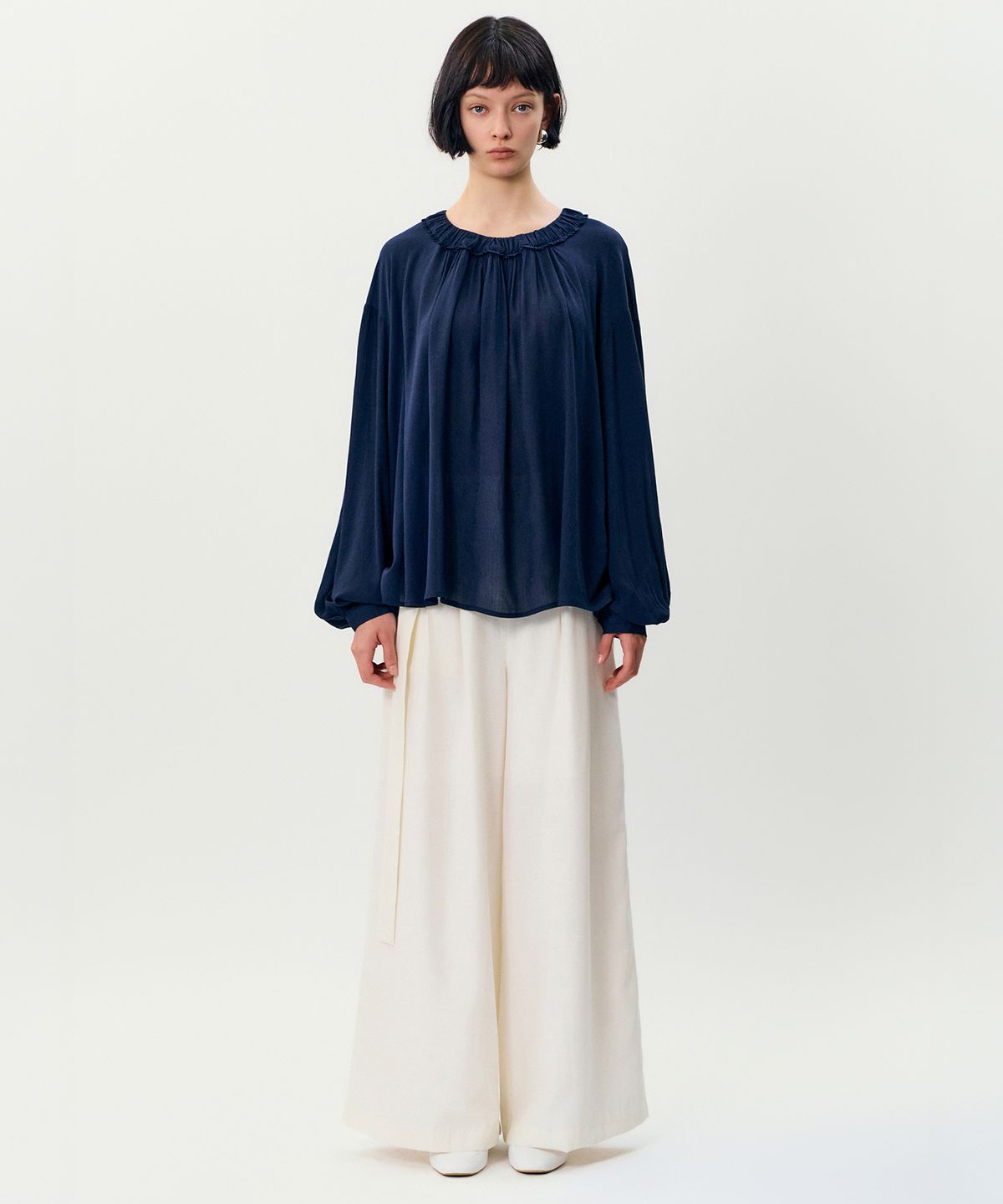 메이버유(MAYVERU) Batool blouse _ Navy