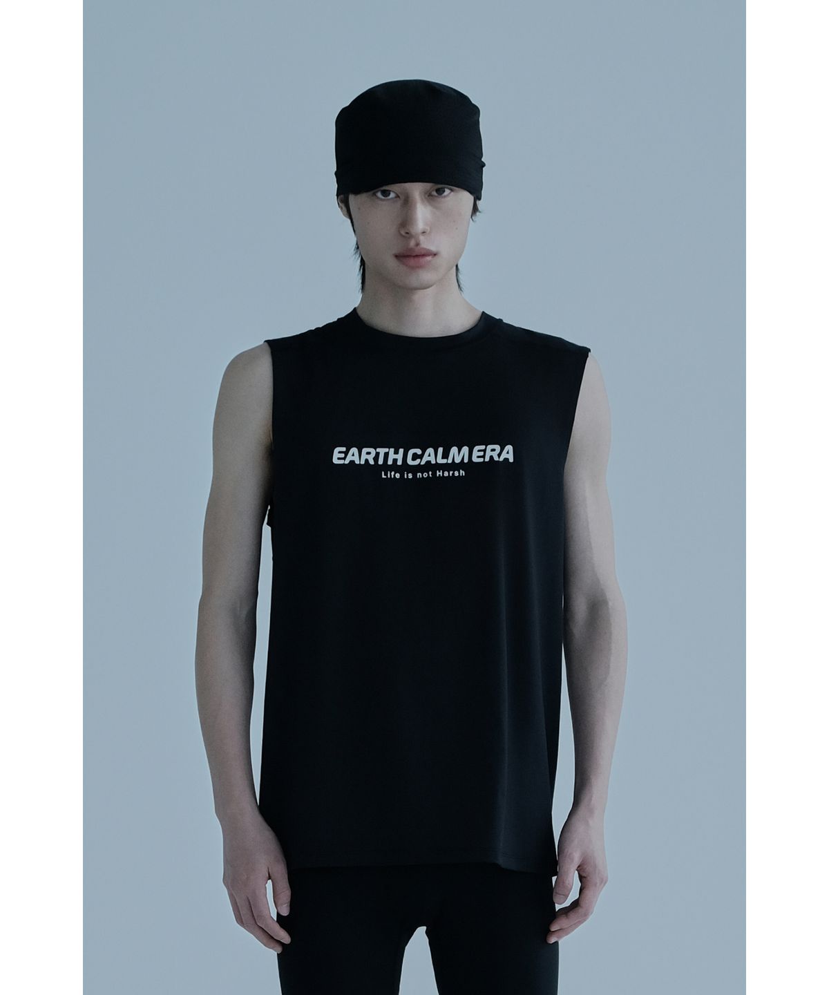 얼스캄에라(EARTH CALM ERA) 벤틸레이션 액티브 슬리브리스_블랙