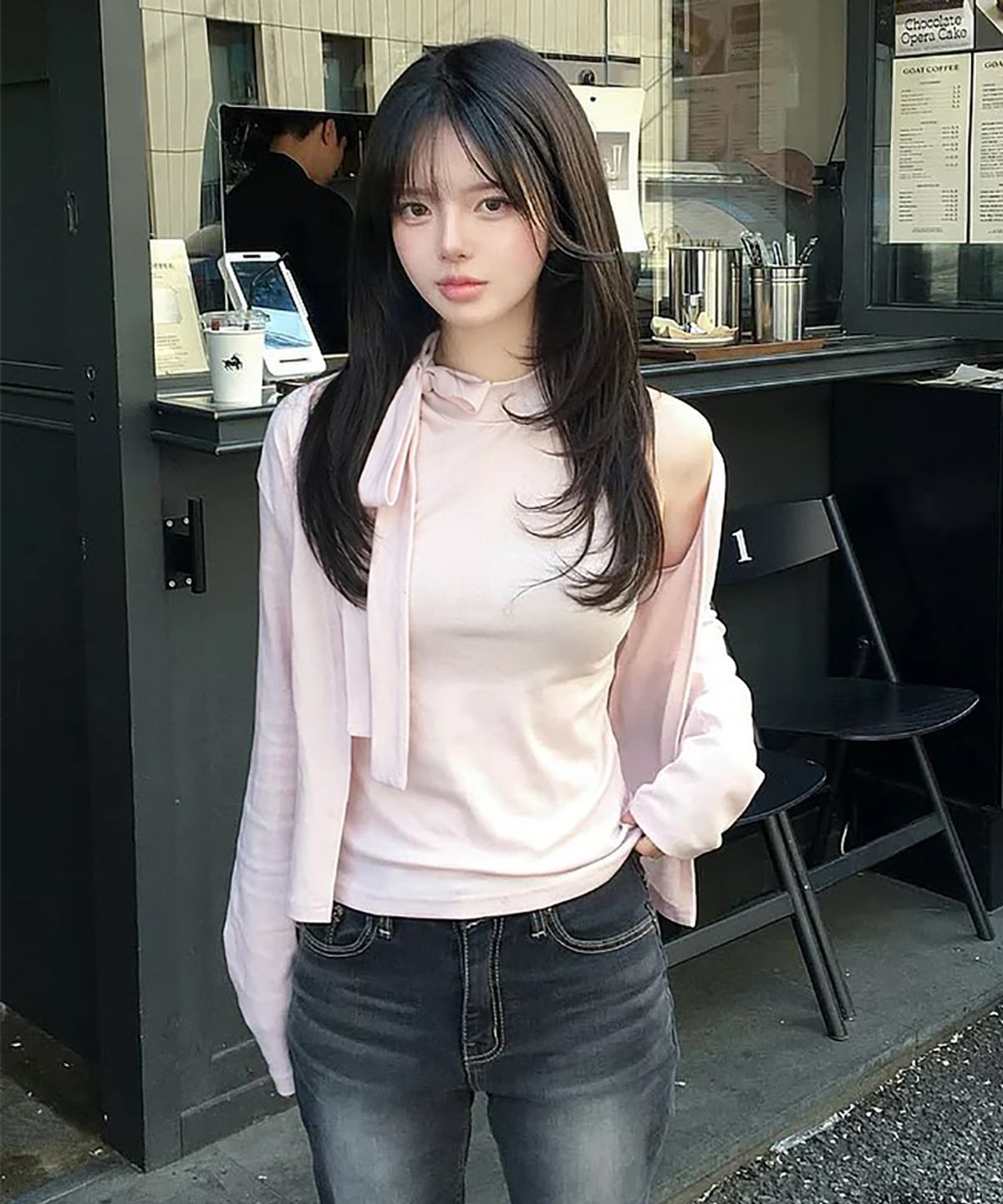 까트린(CATTLINE) 넥 머플러 슬리브리스 가디건 세트