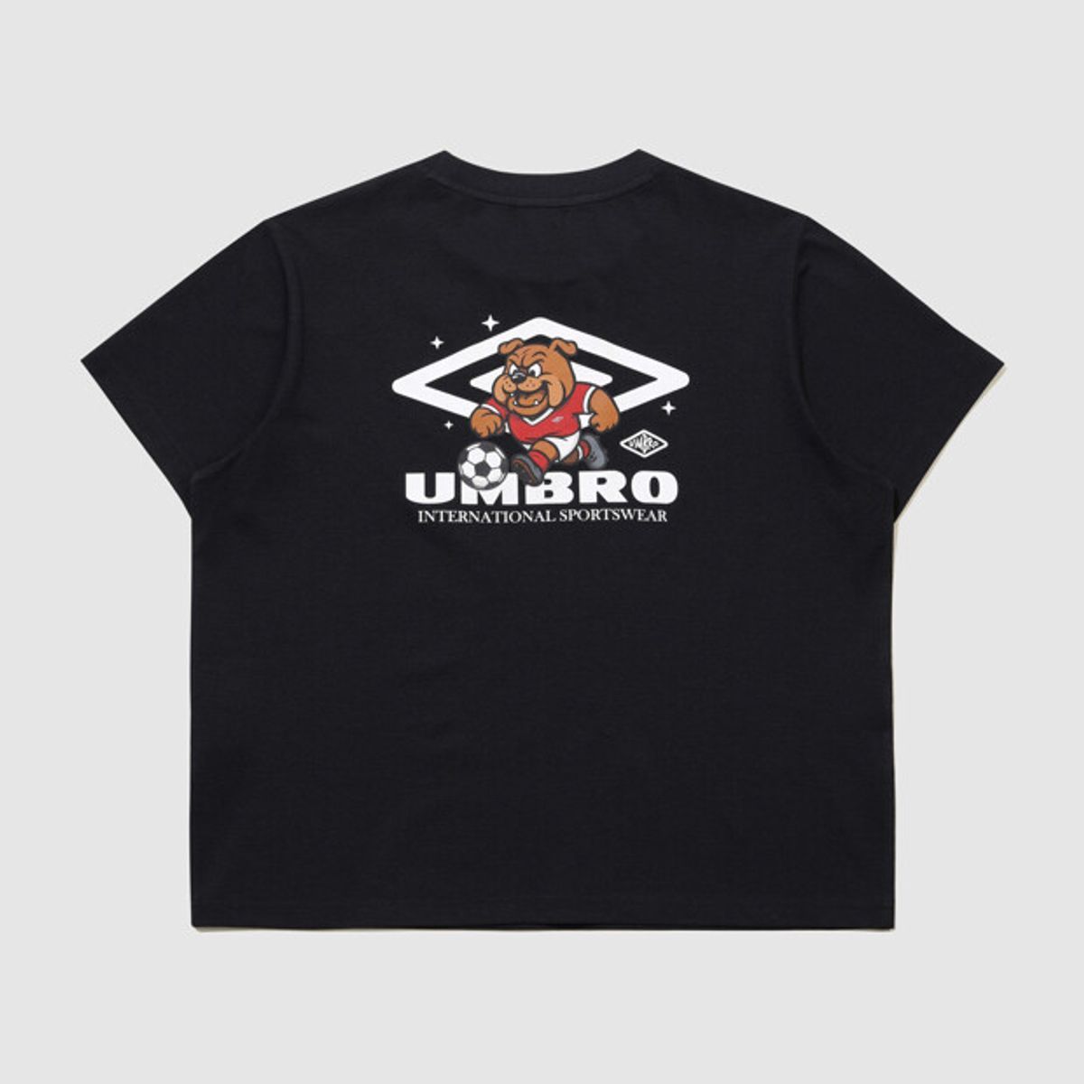 엄브로(UMBRO) [QUICK-DRY] 더비독 프레쉬 반팔 티셔츠 블랙 UR123CRS34