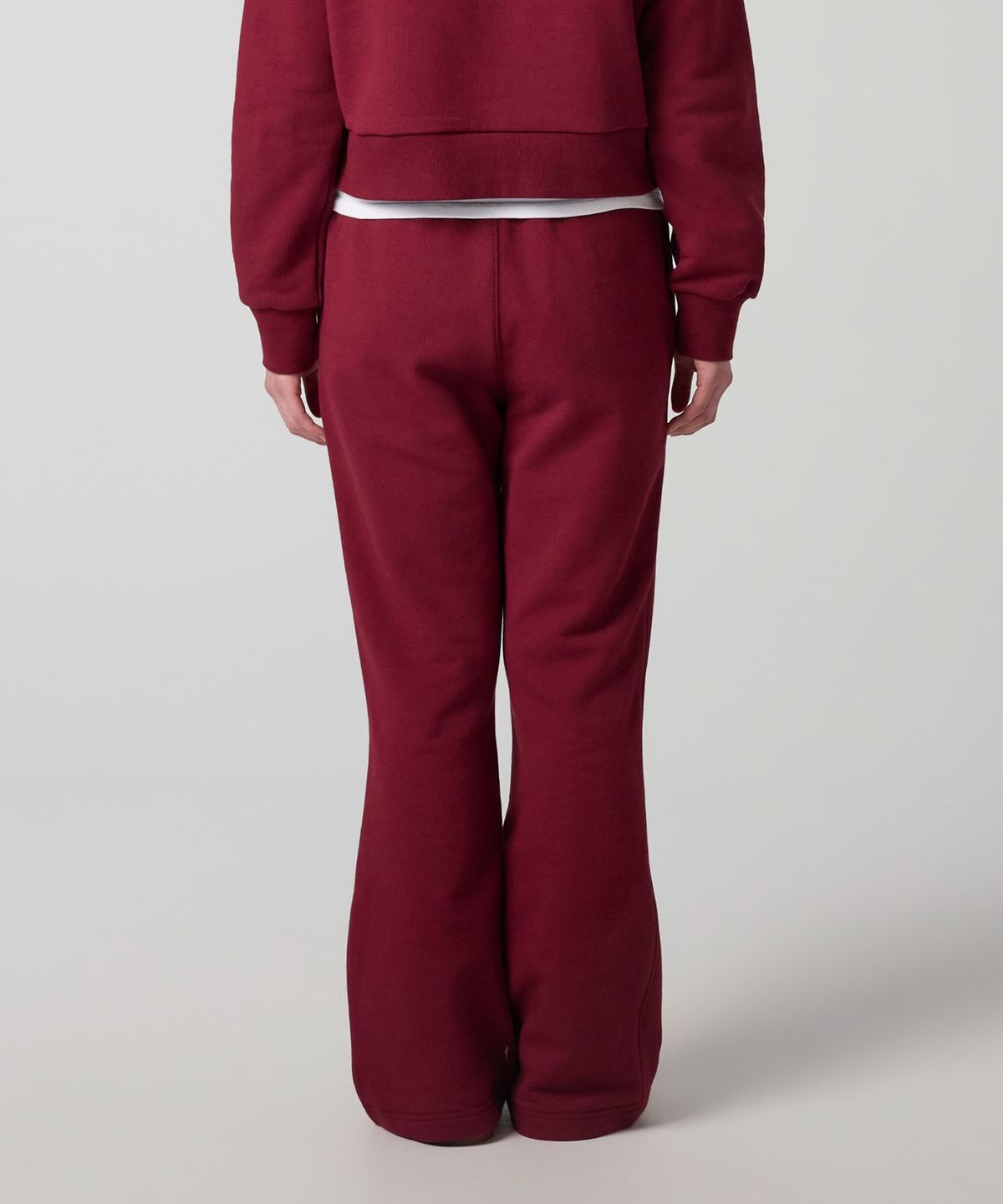 챔피온(CHAMPION) 여성 레귤러핏 부츠컷 스웨트 팬츠 Burgundy