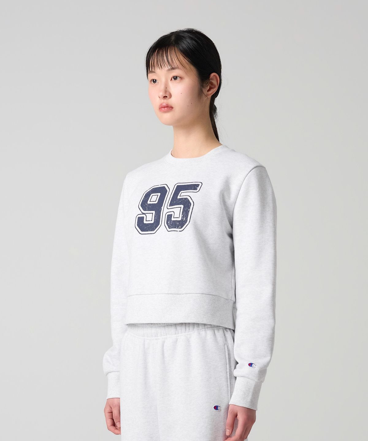챔피온(CHAMPION) 여성 95 크롭 스웨트셔츠 Light Grey
