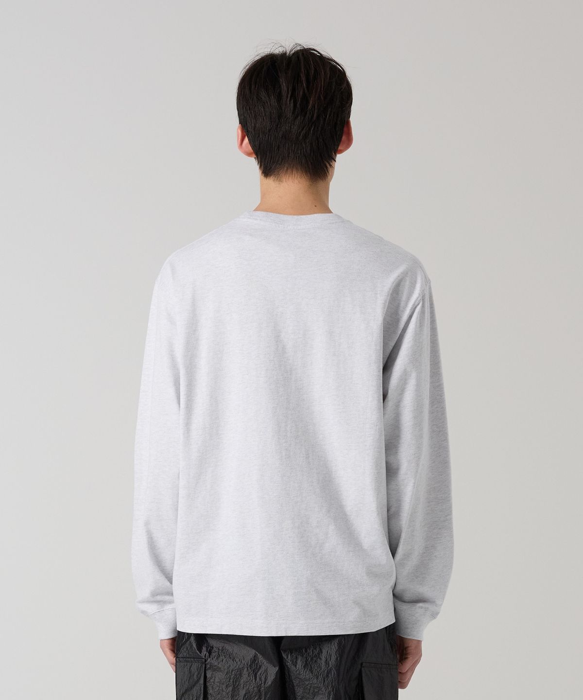 챔피온(CHAMPION) 아치 로고 루즈핏 롱슬리브 티셔츠 Light Grey