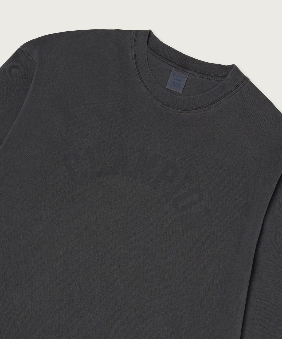 챔피온(CHAMPION) 아치 로고 루즈핏 가먼트다잉 롱슬리브 티셔츠 Charcoal