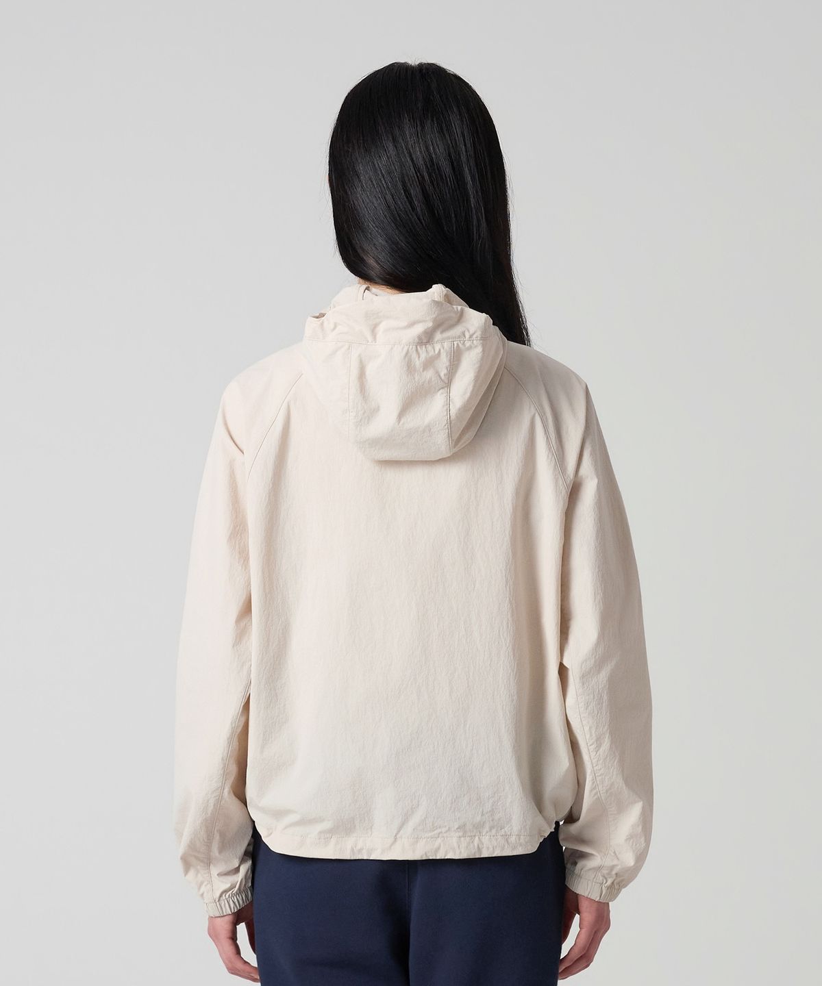 챔피온(CHAMPION) 여성 스몰 C로고 후디드 윈드브레이커 Beige