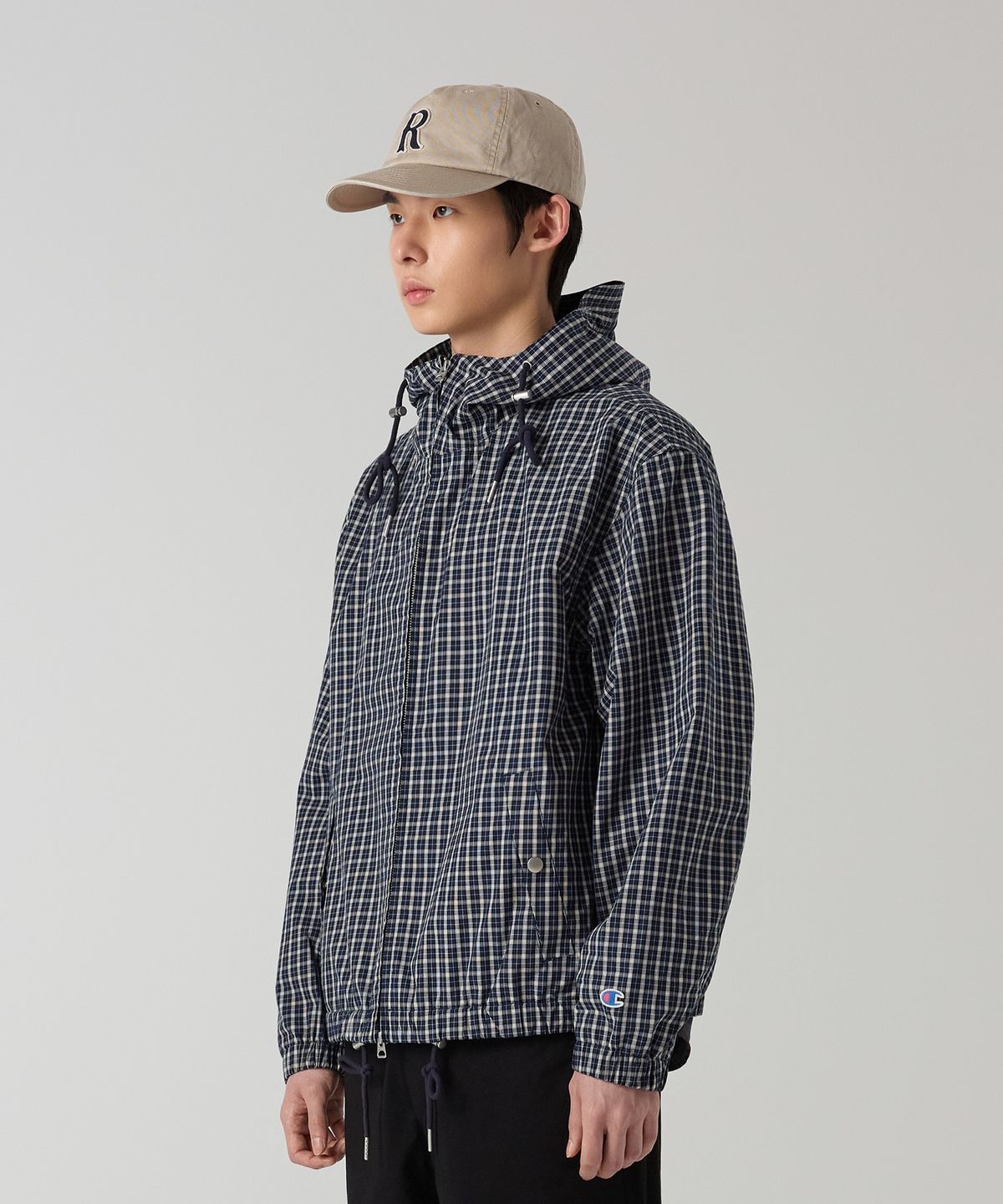 챔피온(CHAMPION) 체크 코튼 윈드브레이커 Navy