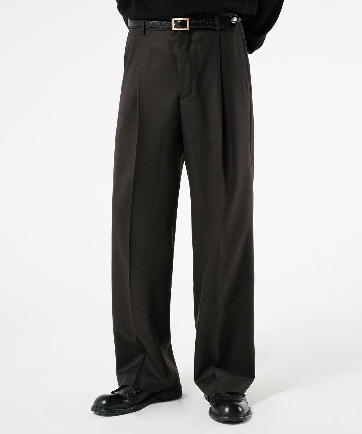 브랜디드(BRANDED) WOOL ONE TUCK WIDE SLACKS [DARK BROWN]