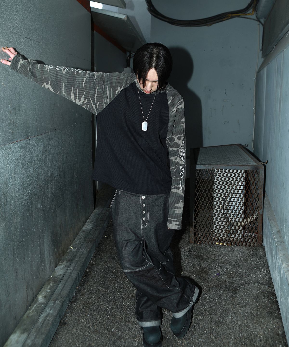 크리건(CRIGUN) CAMO WAFFLE RAGLAN LONG SLEEVE BLACK
