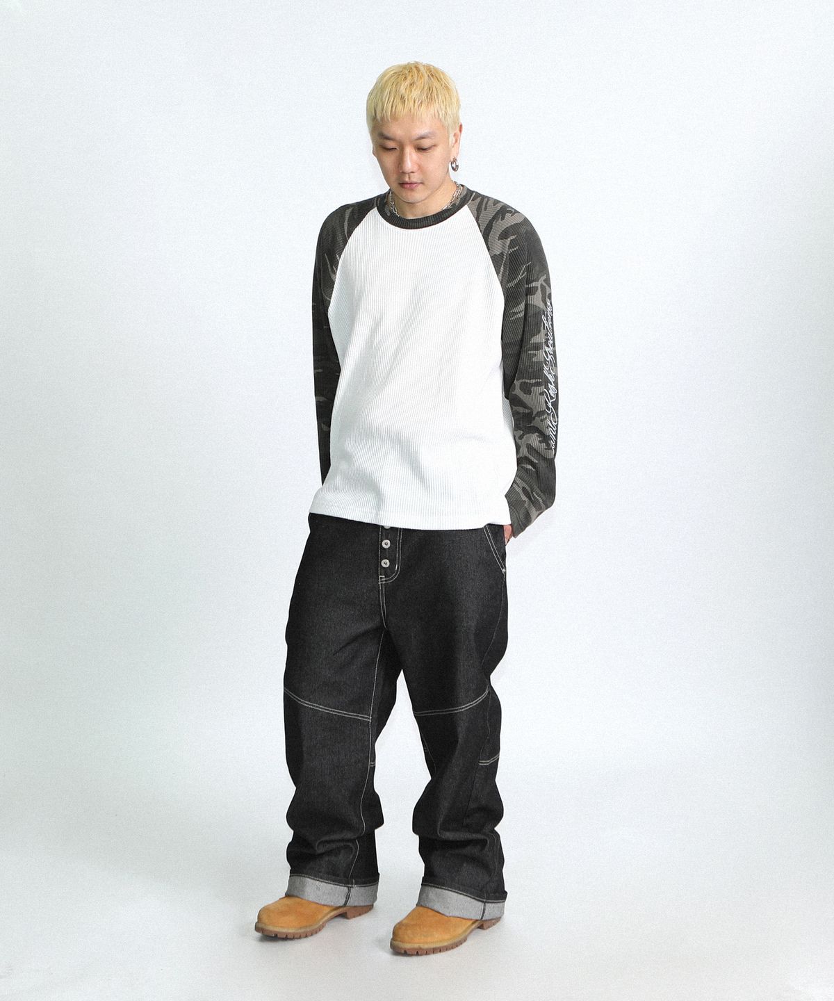 크리건(CRIGUN) CAMO WAFFLE RAGLAN LONG SLEEVE WHITE