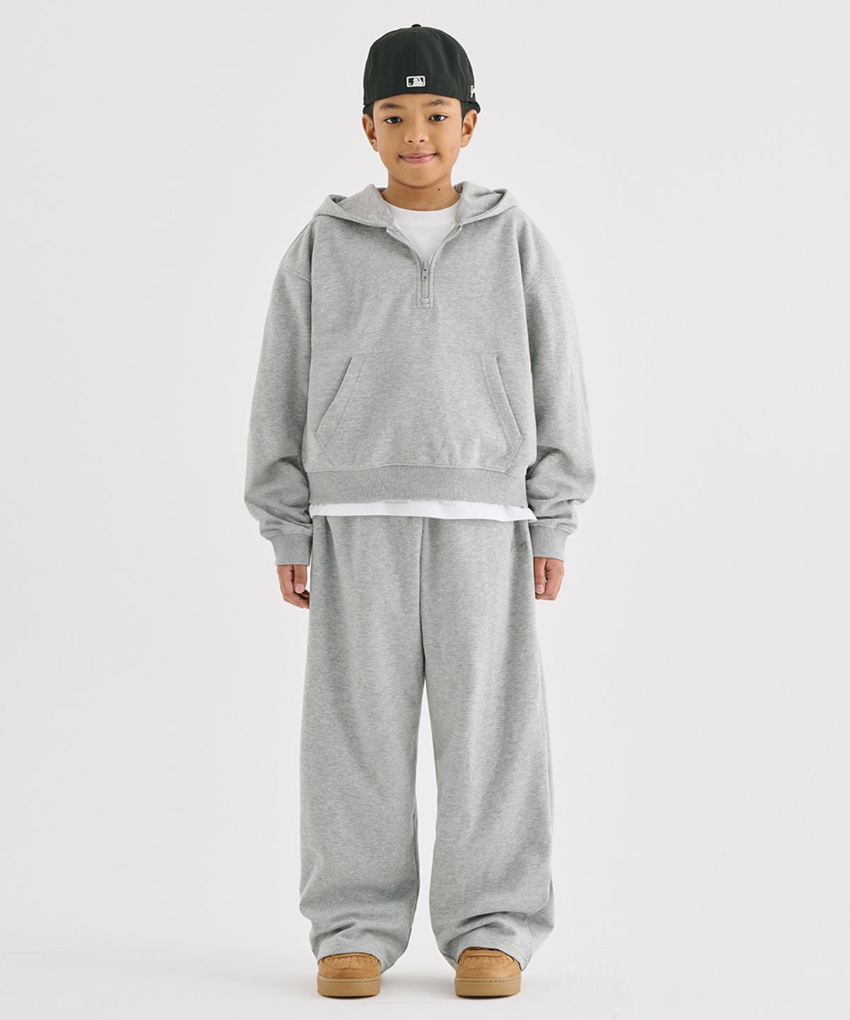 테이크이지 키즈(TAKEASY KIDS) 릴렉스드 크롭 스웻 셋업 (멜란지그레이)