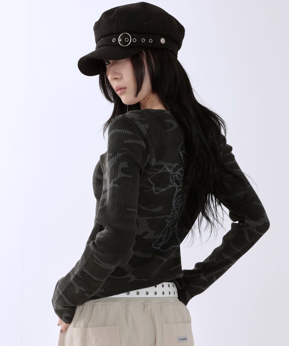 러닝하이(RUNNINGHIGH) 카모플라쥬 L/S 티 [다크그레이]