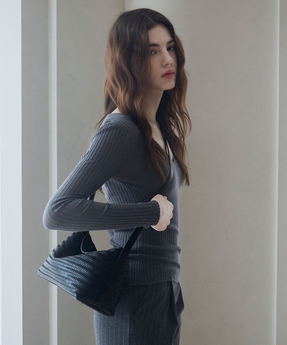 벨류엣(VALLUAT) Belvera Weaving bag_Black