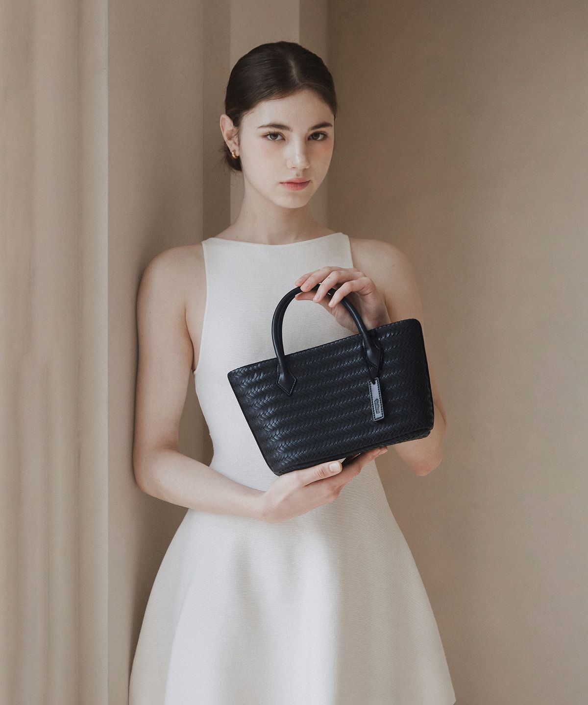 벨류엣(VALLUAT) Ceane Weaving bag_Black