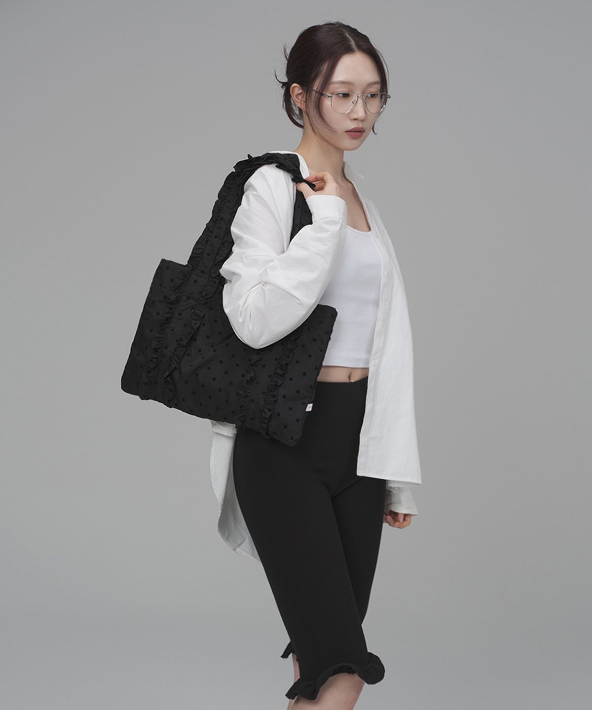 키미미(KIMIMI) 빅프릴 도트 미디움 숄더백 블랙