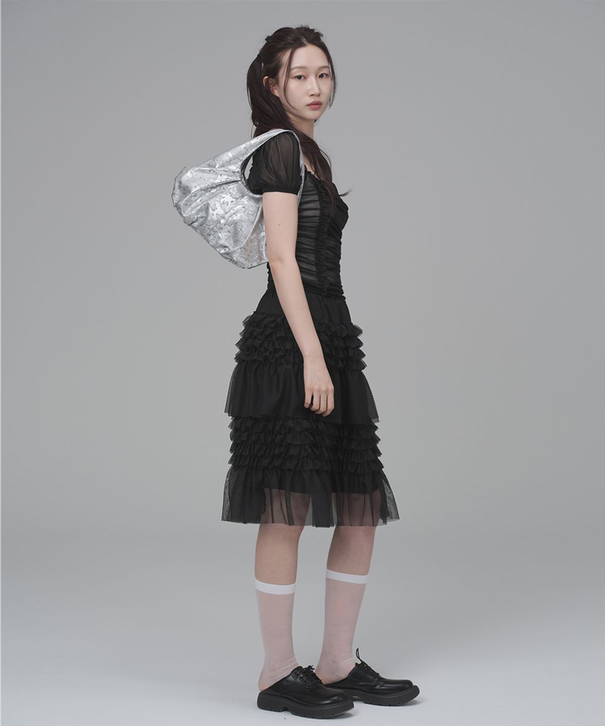 키미미(KIMIMI) 덤플링 토트 백 실버
