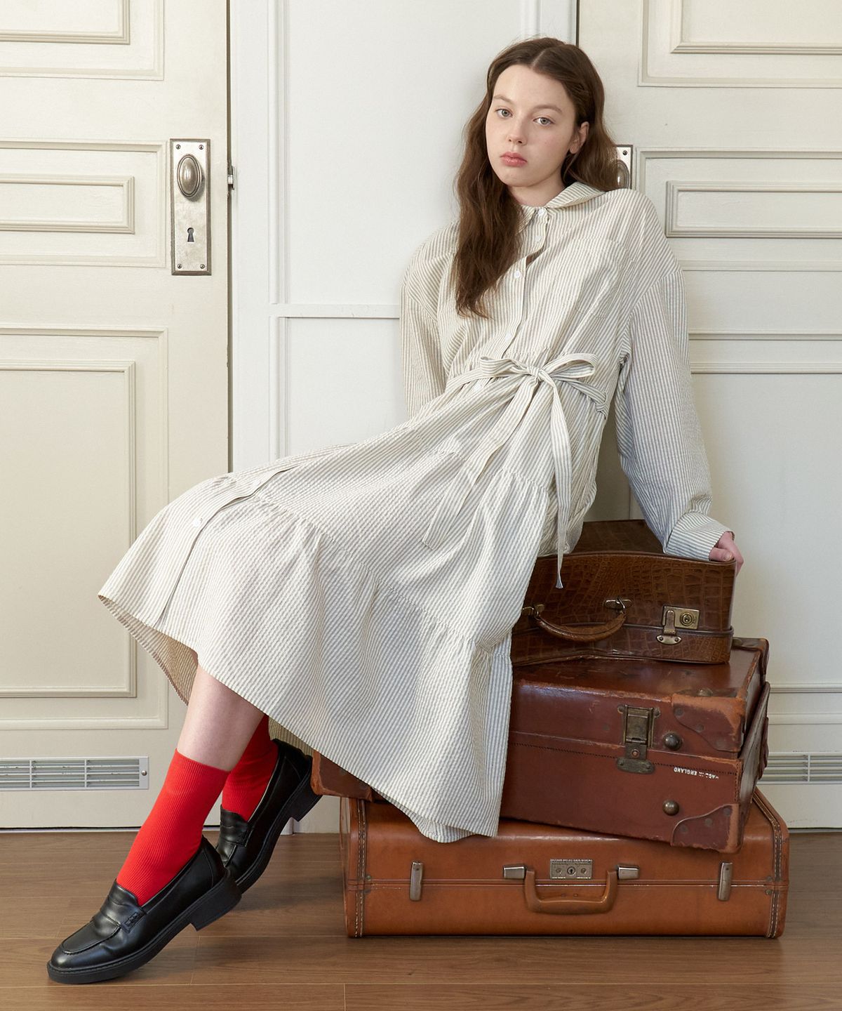 클루니(CLUNY) Round collar stripe shirt dress - beige