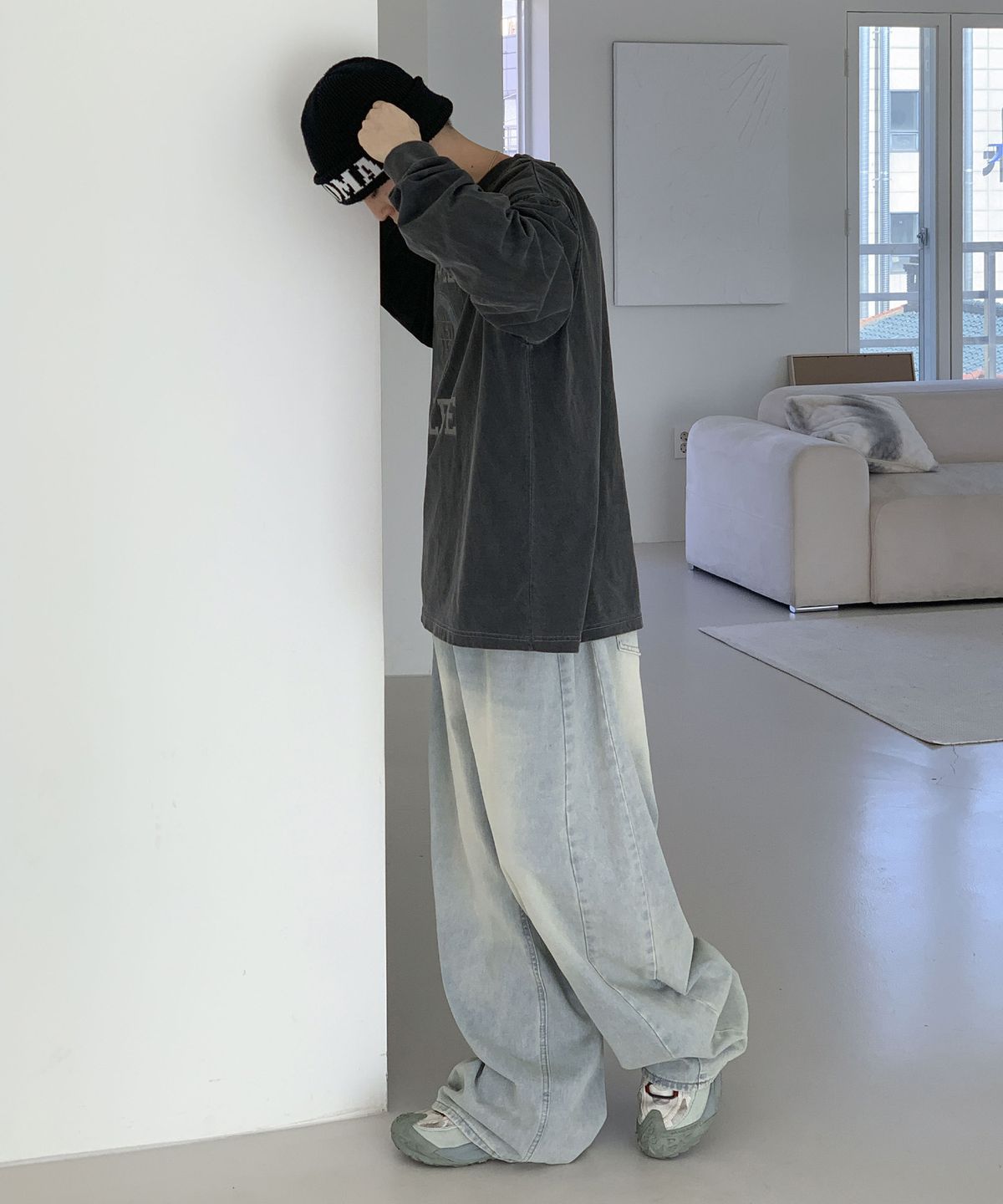 락트개러지(ROCKED GARAGE) [UNISEX] 워싱 벌룬 와이드핏 사이드 핀턱 민트 데님 팬츠 [연청]