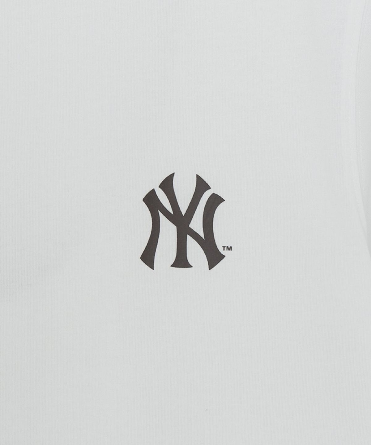 엠엘비(MLB) 베이직 스몰 로고 세미 오버핏 반팔 티셔츠 NY (White)