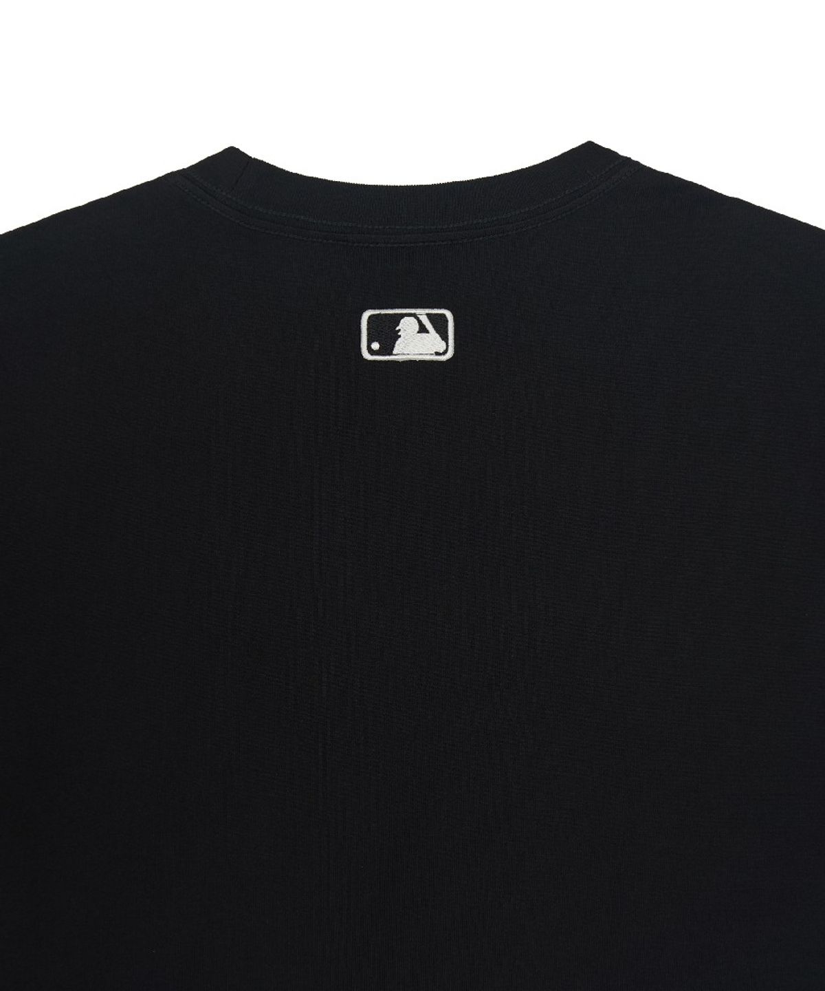 엠엘비(MLB) 베이직 스몰 로고 세미 오버핏 반팔 티셔츠 LA (Black)