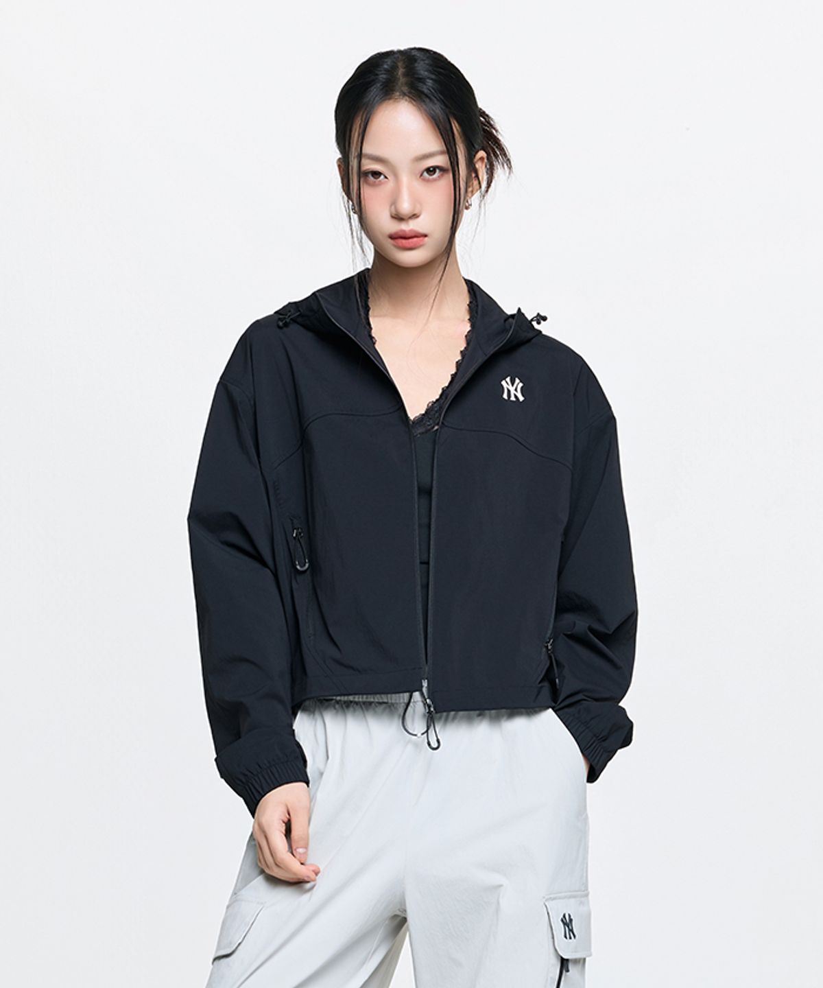 엠엘비(MLB) 여성 고프코어 경량 커브 바람막이 NY (Black)