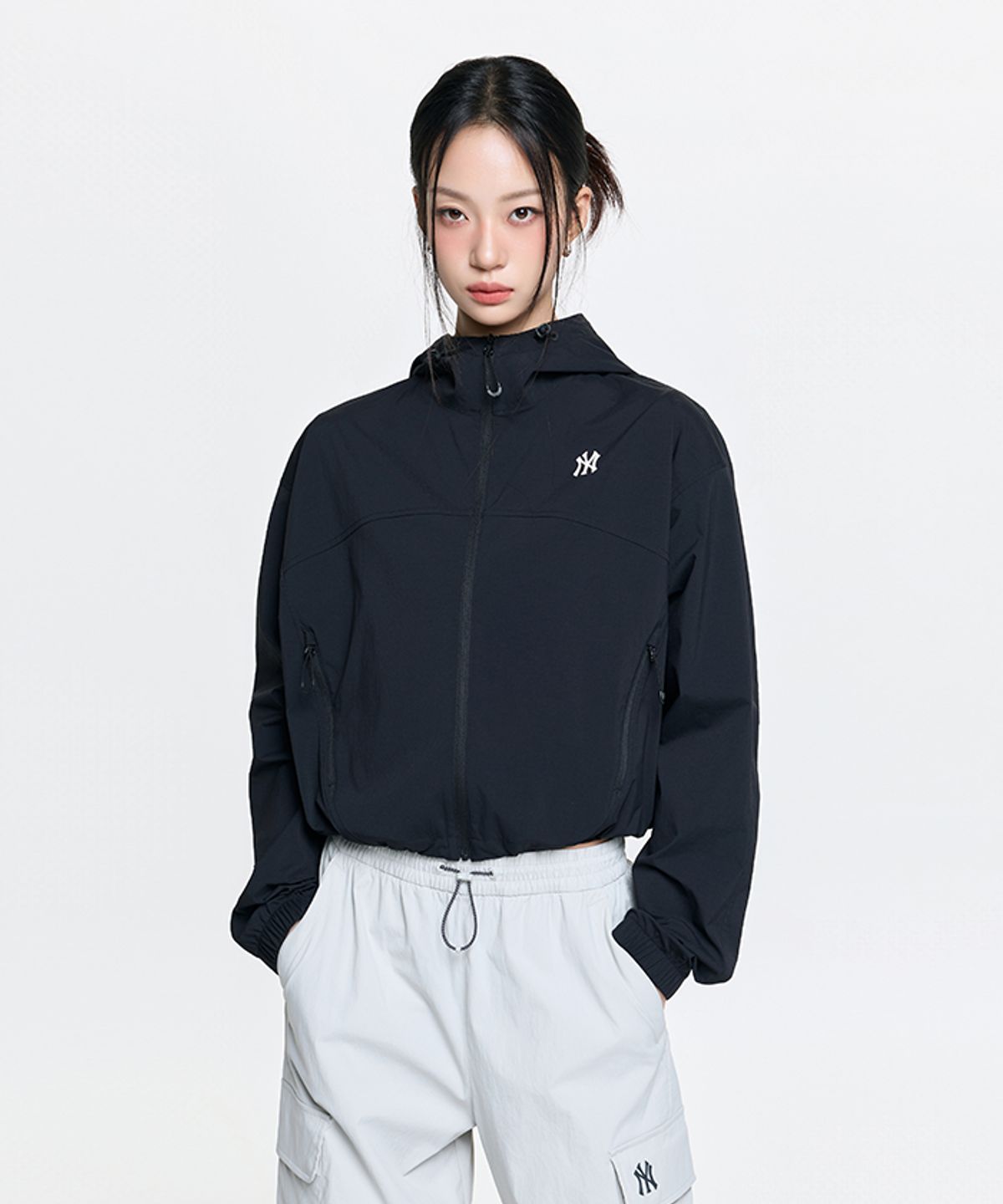 엠엘비(MLB) 여성 고프코어 경량 커브 바람막이 NY (Black)