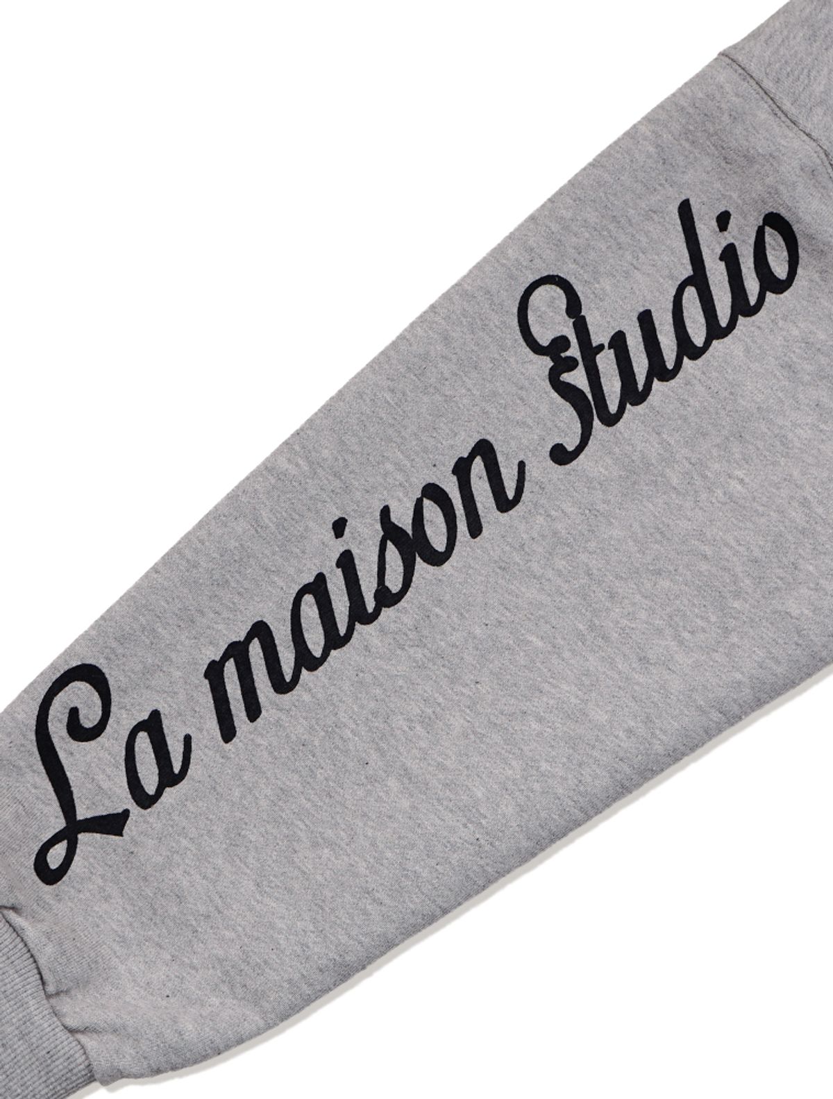 라 메종 스튜디오(LA MAISON STUDIO) LOGO OFF-SHOULDER SWEATSHIRTS MELANGRAY(FCG1TS731W)
