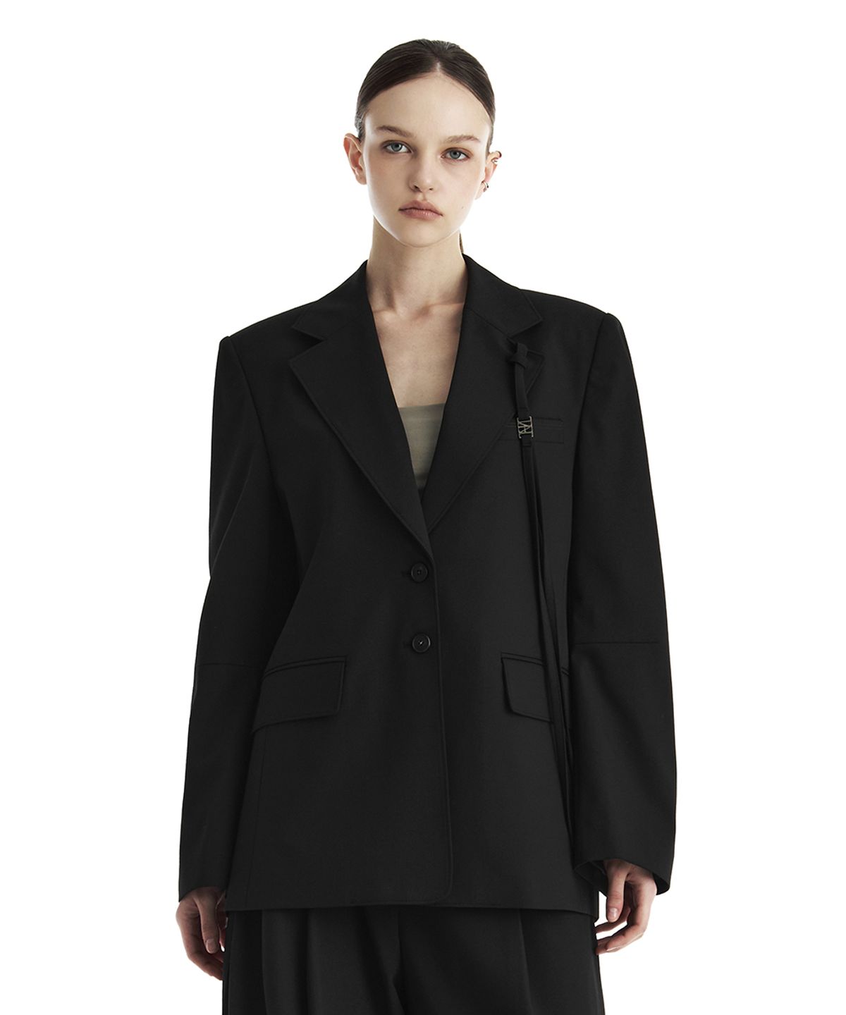 트리밍버드(TREEMINGBIRD) Strap Regular-Fit Set-Up Jacket [ Black ]
