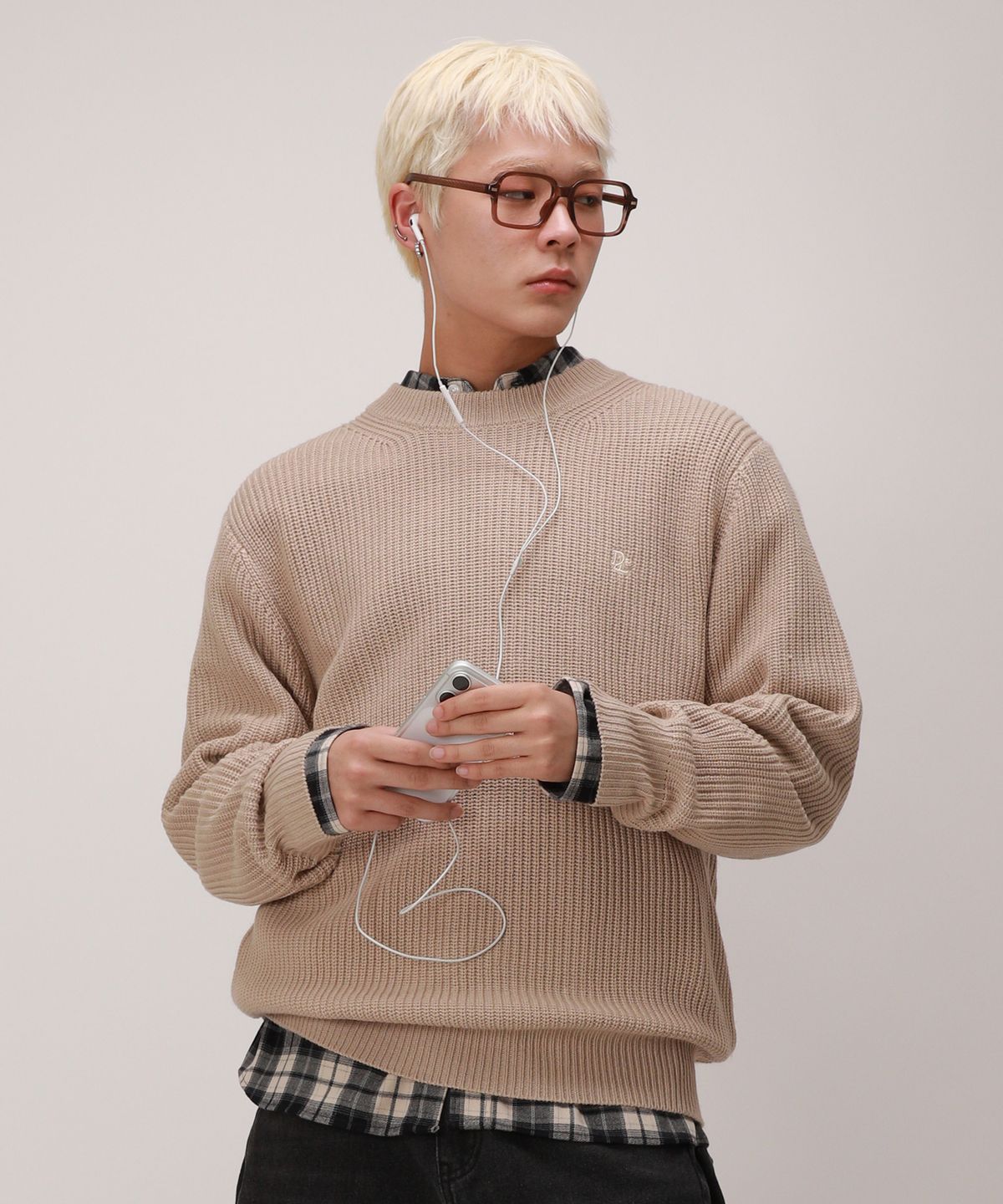 디벨로브(DEVELOVE) 에센셜 오버핏 라운드 하찌 니트_베이지