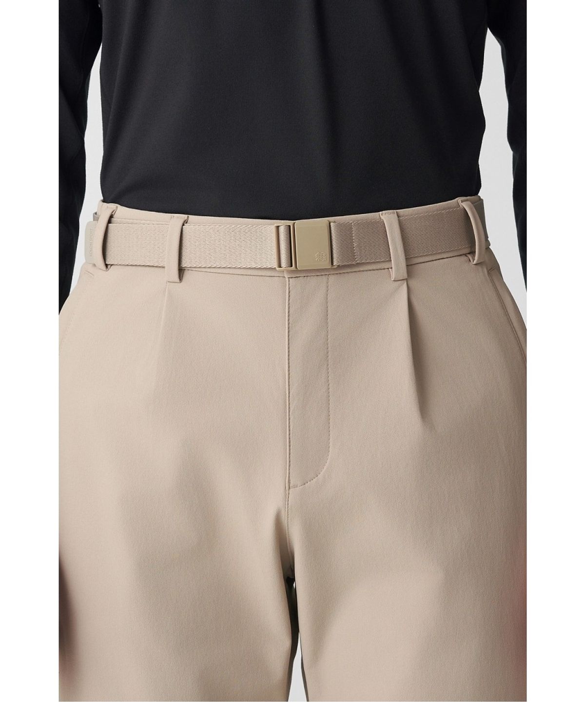 코오롱스포츠(KOLON SPORT) 남성 레귤러핏 스탠다드 원턱 팬츠 JWPNX26131GBE