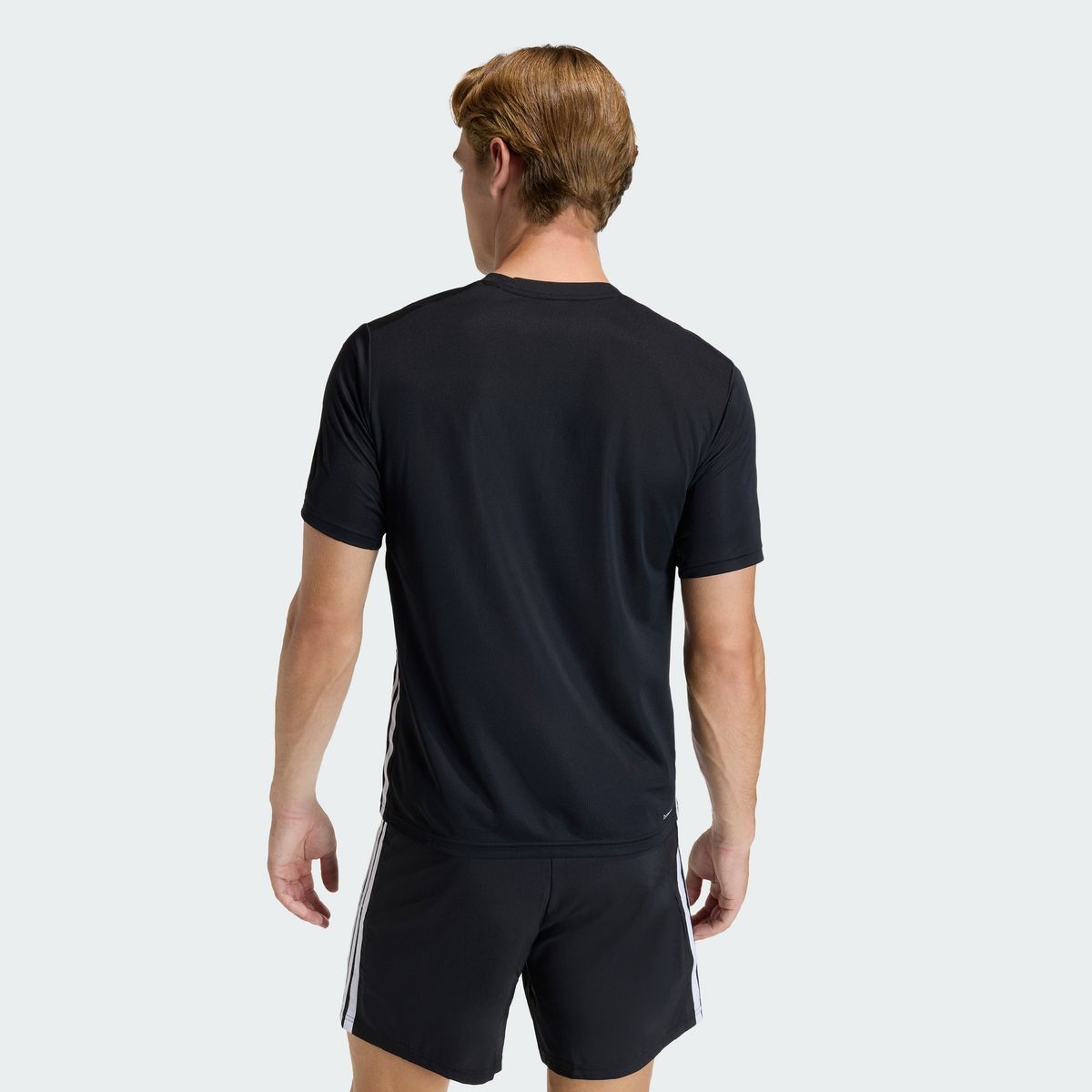 아디다스(ADIDAS) 워크아웃 에센셜 베이스 3-스트라이프 티셔츠 KA3452